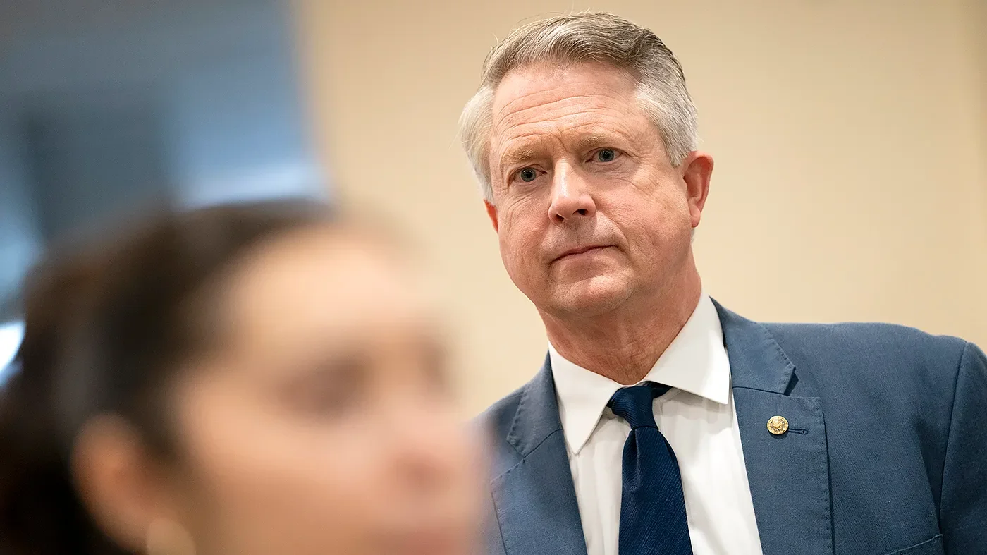 500 Days, No Public Town Hall: Senator Marshall Continues “Tours” With History of Closed-Door and Canceled Events