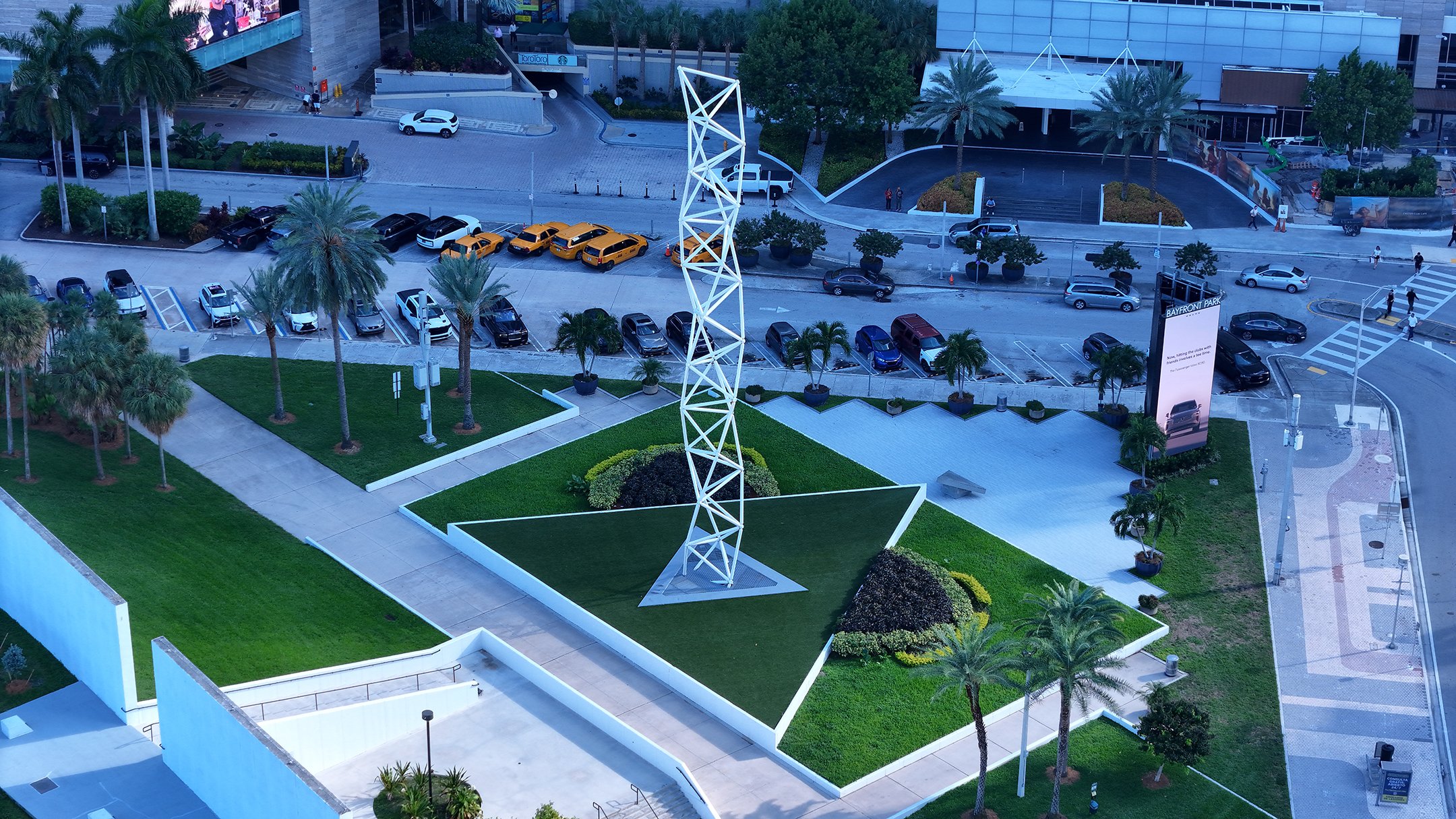 THE CHALLENGER MEMORAIL - BY ISAMU NOGUCHI