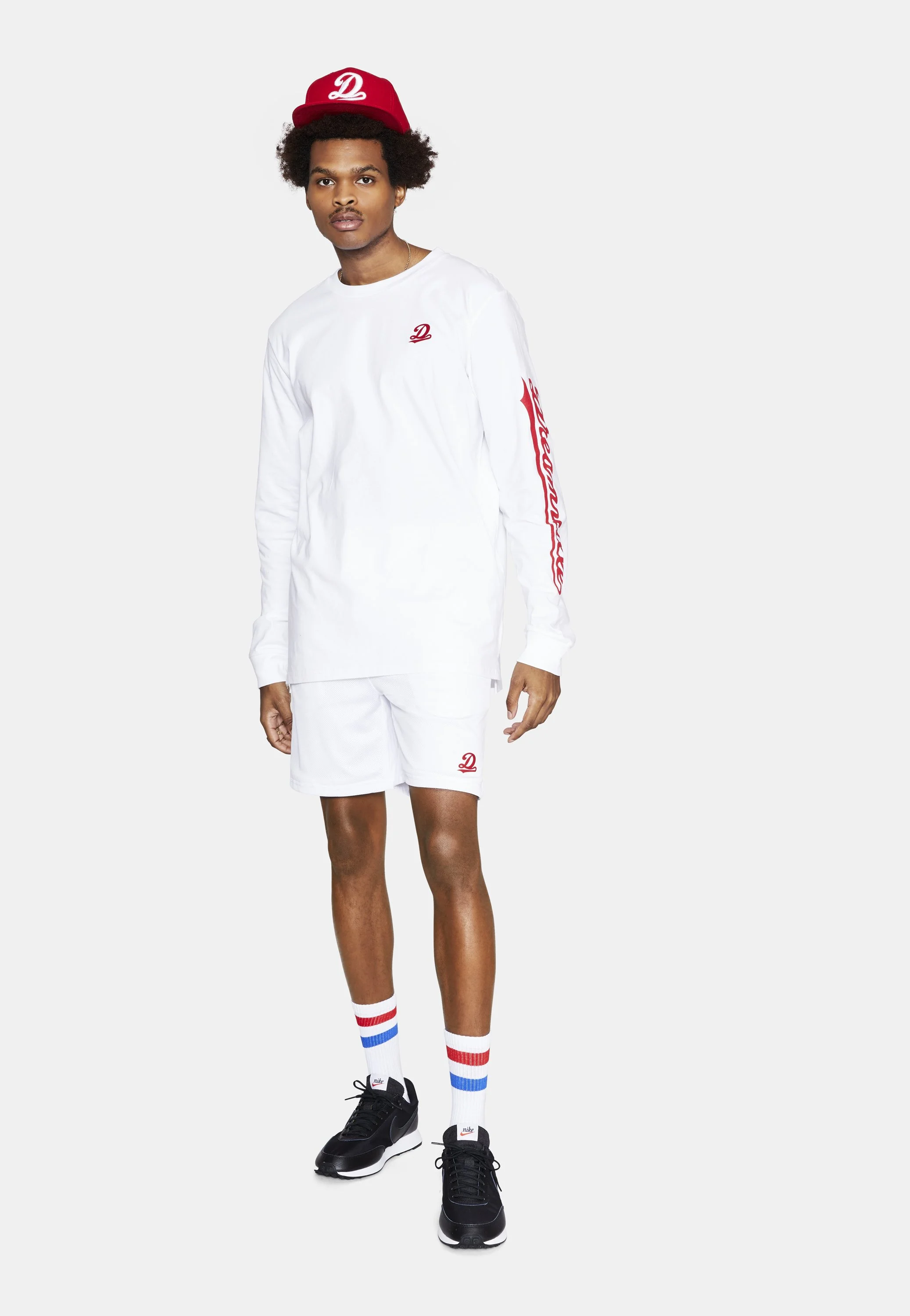 SHOT_010_DREAMVILLE_EDITORIAL_007.jpg