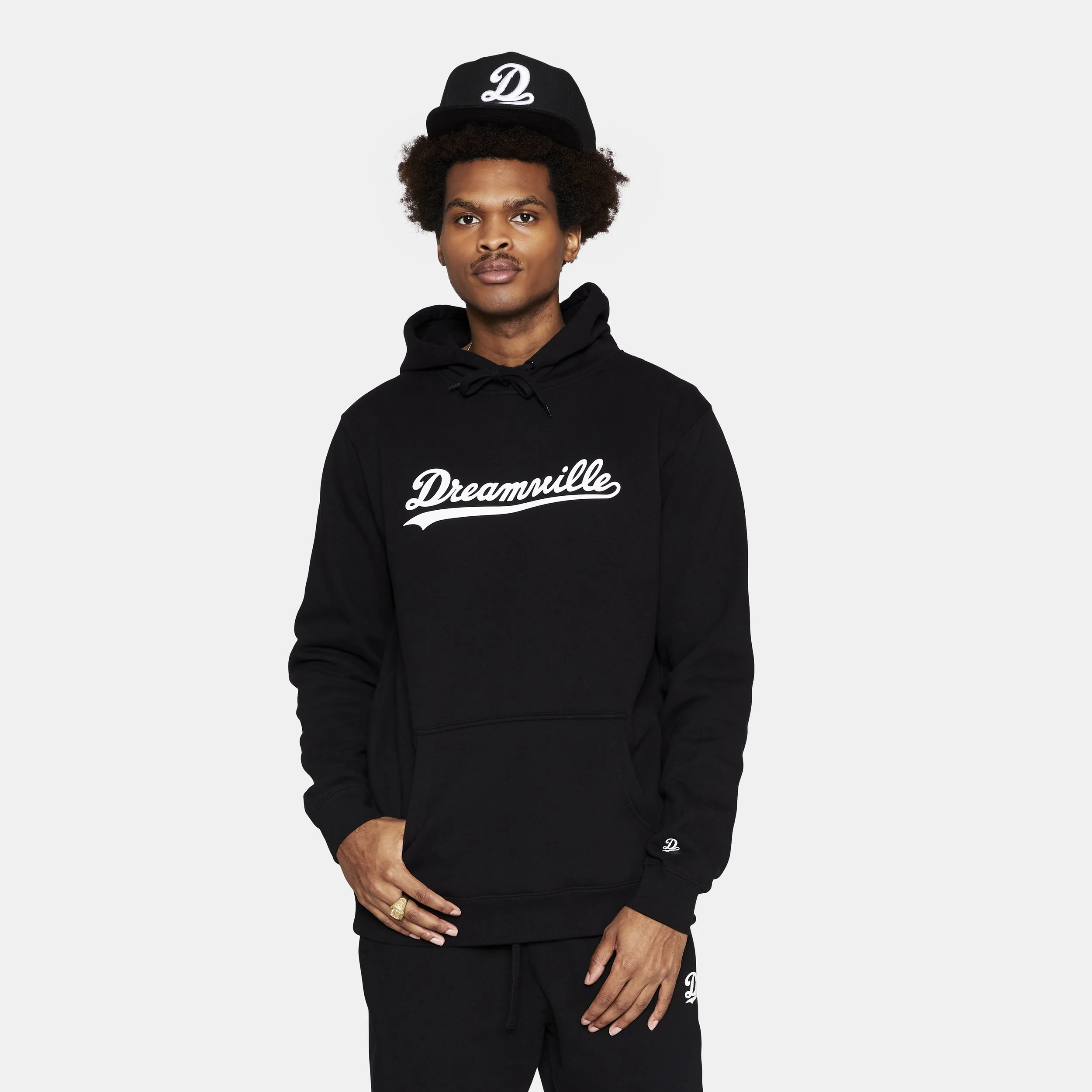 SHOT_012_DREAMVILLE_SHIRT_036.jpg