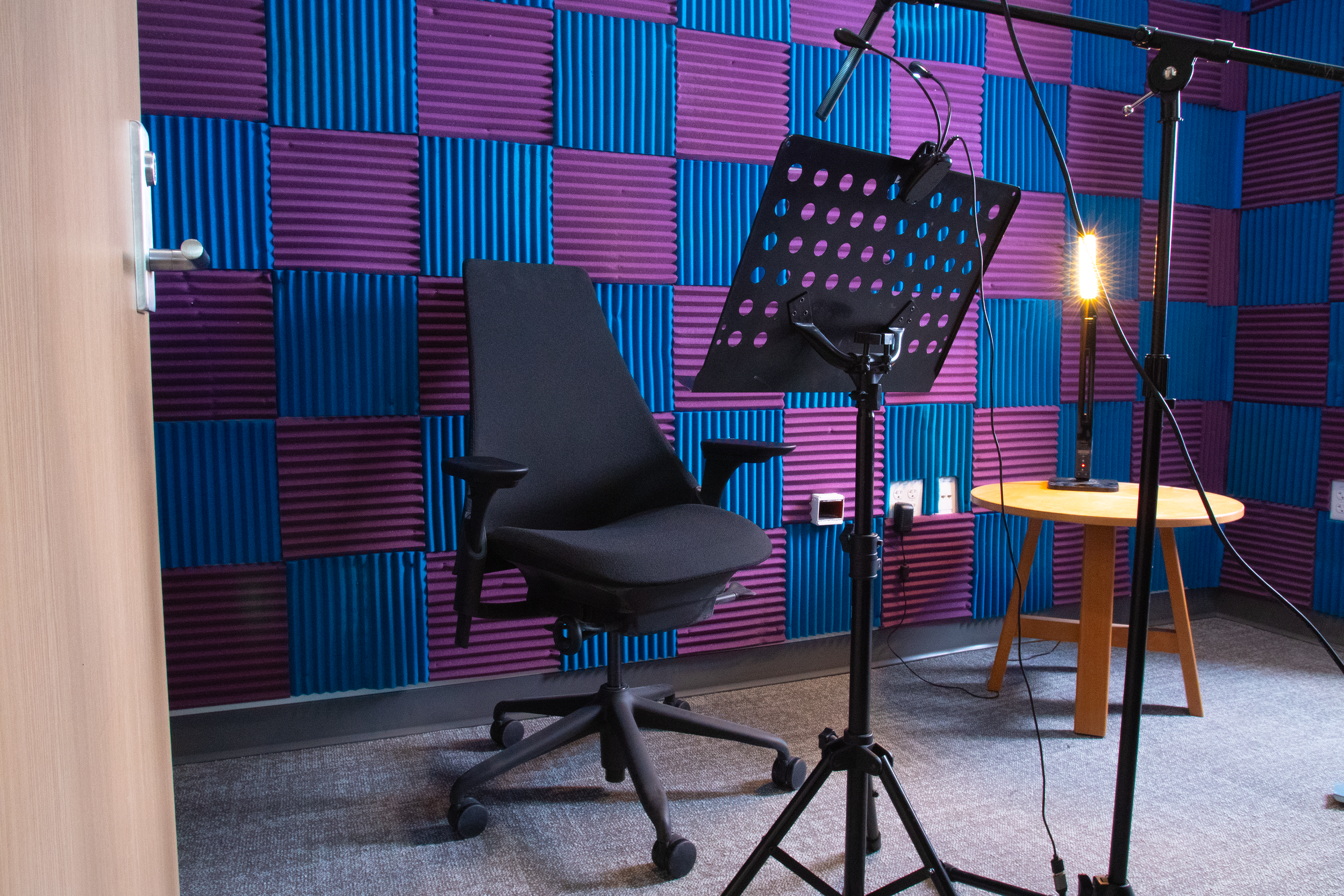 Isolated Recording/Podcasting Booth