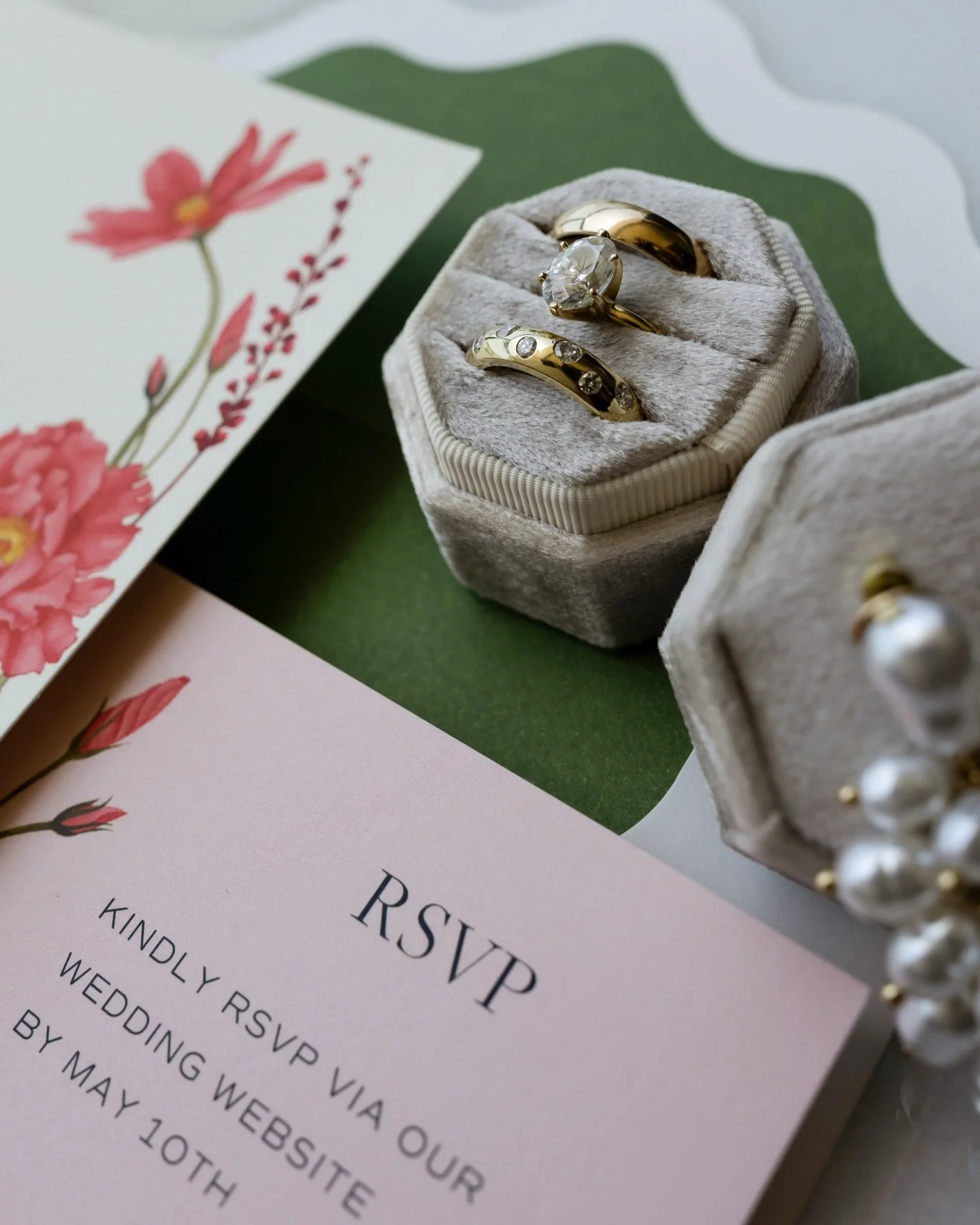 Jillian &amp; Jackson 🤍

Some of my favorites from 2nd shooting for @nicoledeandaphoto 

Fun fact, this was our first wedding together and it just so happened that my best friend was catering! 🌮 @buddhaboytacos 

#ocbride #2026bride #ocweddingphoto