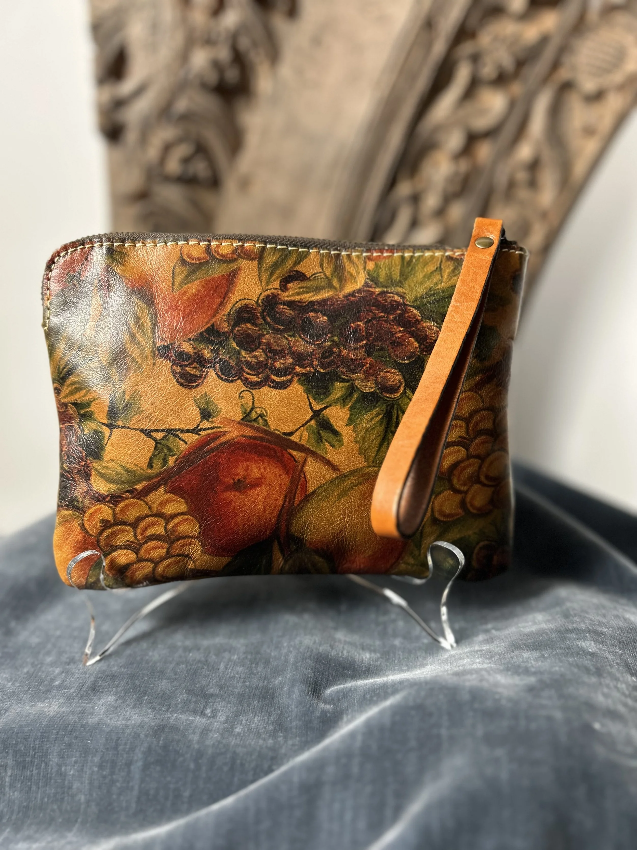 Cute little Patricia Nash Tuscan Bounty leather wristlet 8.5 x 6 $65