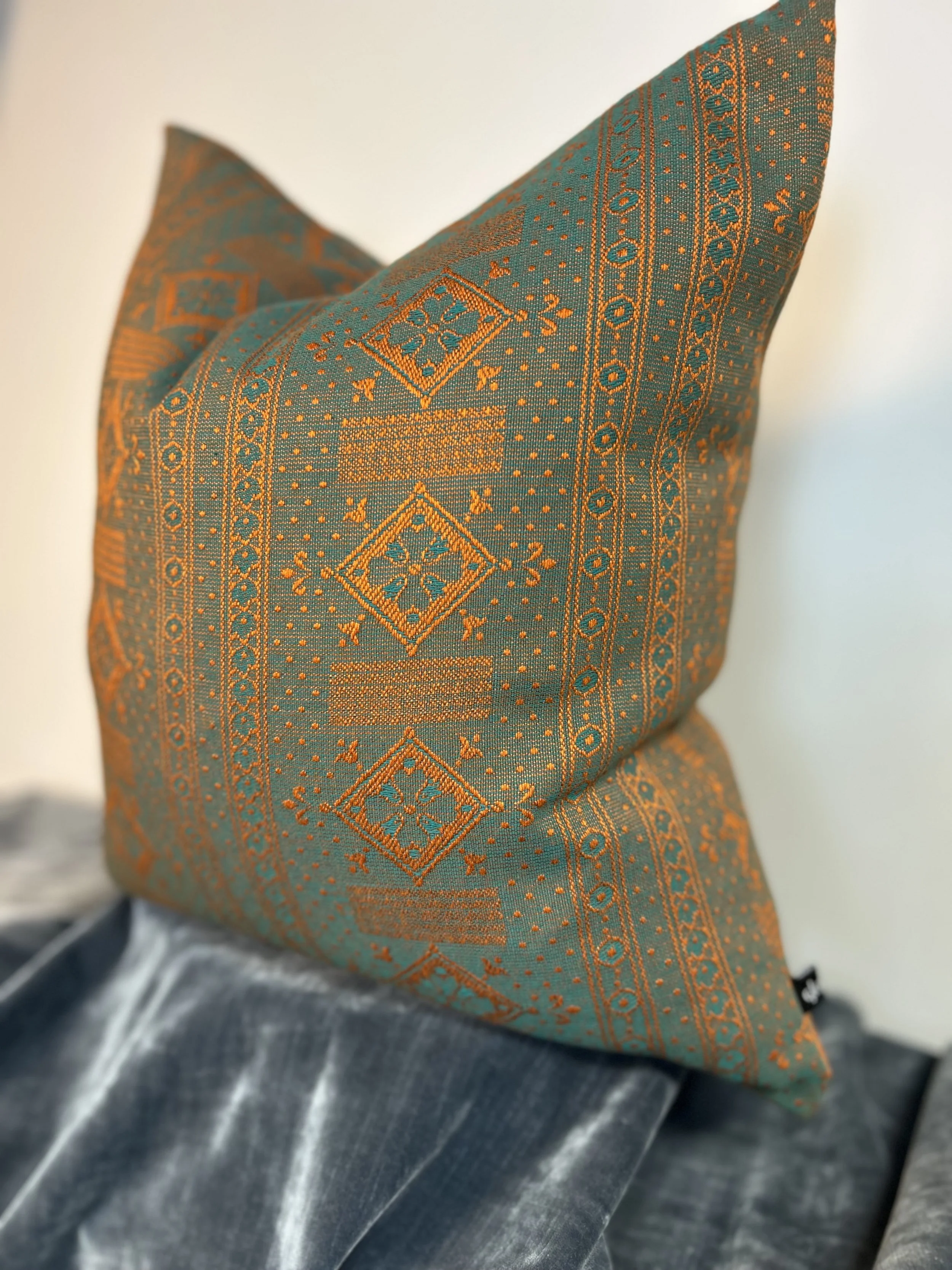 One of a kind, Handmade in Geneva, Wool Damask in a BEAUTIFUL folk pattern, teal and orange colorway. 18 x 18 $75 and 14 x 27 $85 available.
