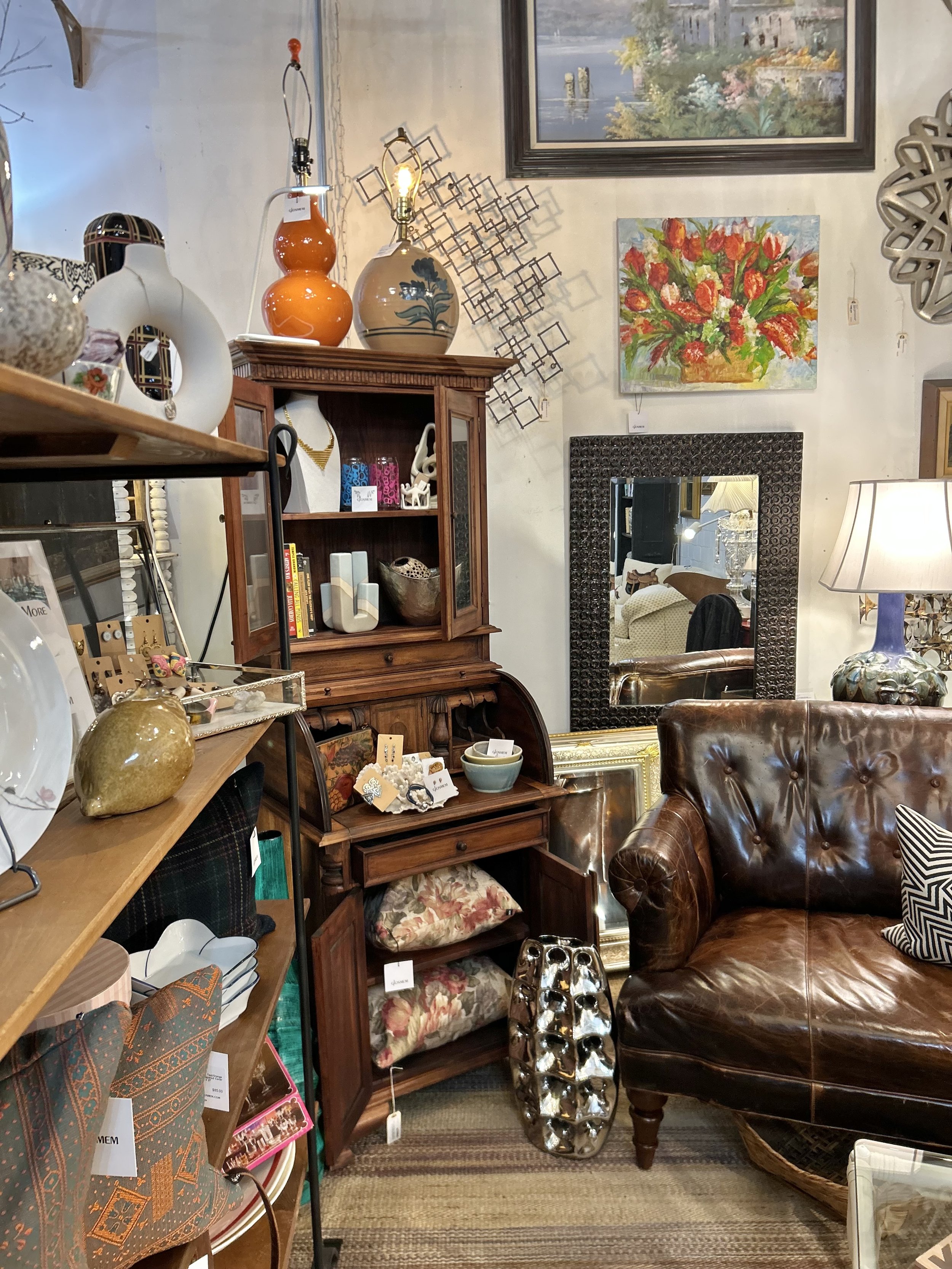 Walter E Smithe Walnut Secretary $550