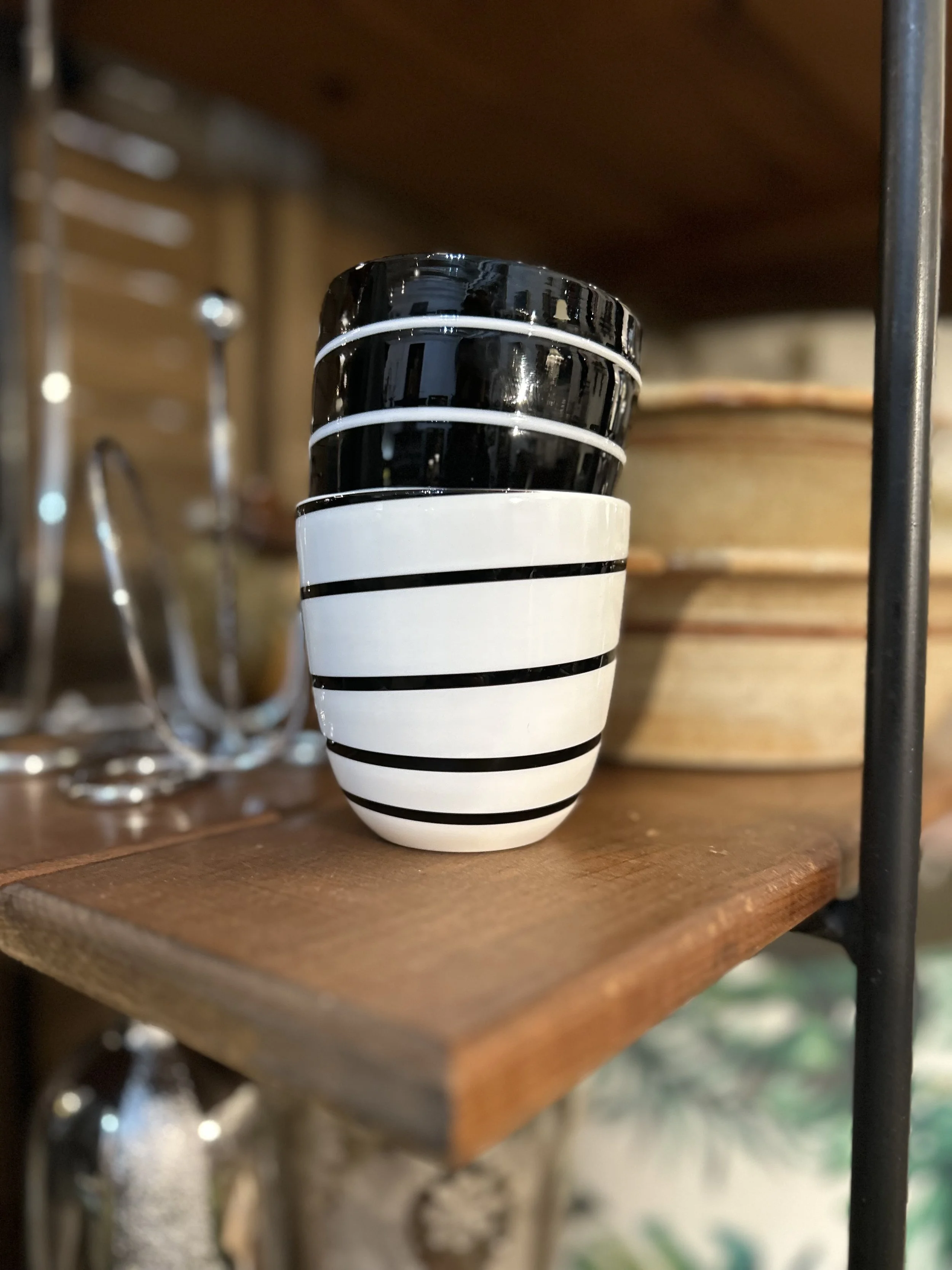 Handblown, Black and White Contrasting Swirl Glass (Set of 2) 3.5T x 3.5D $29