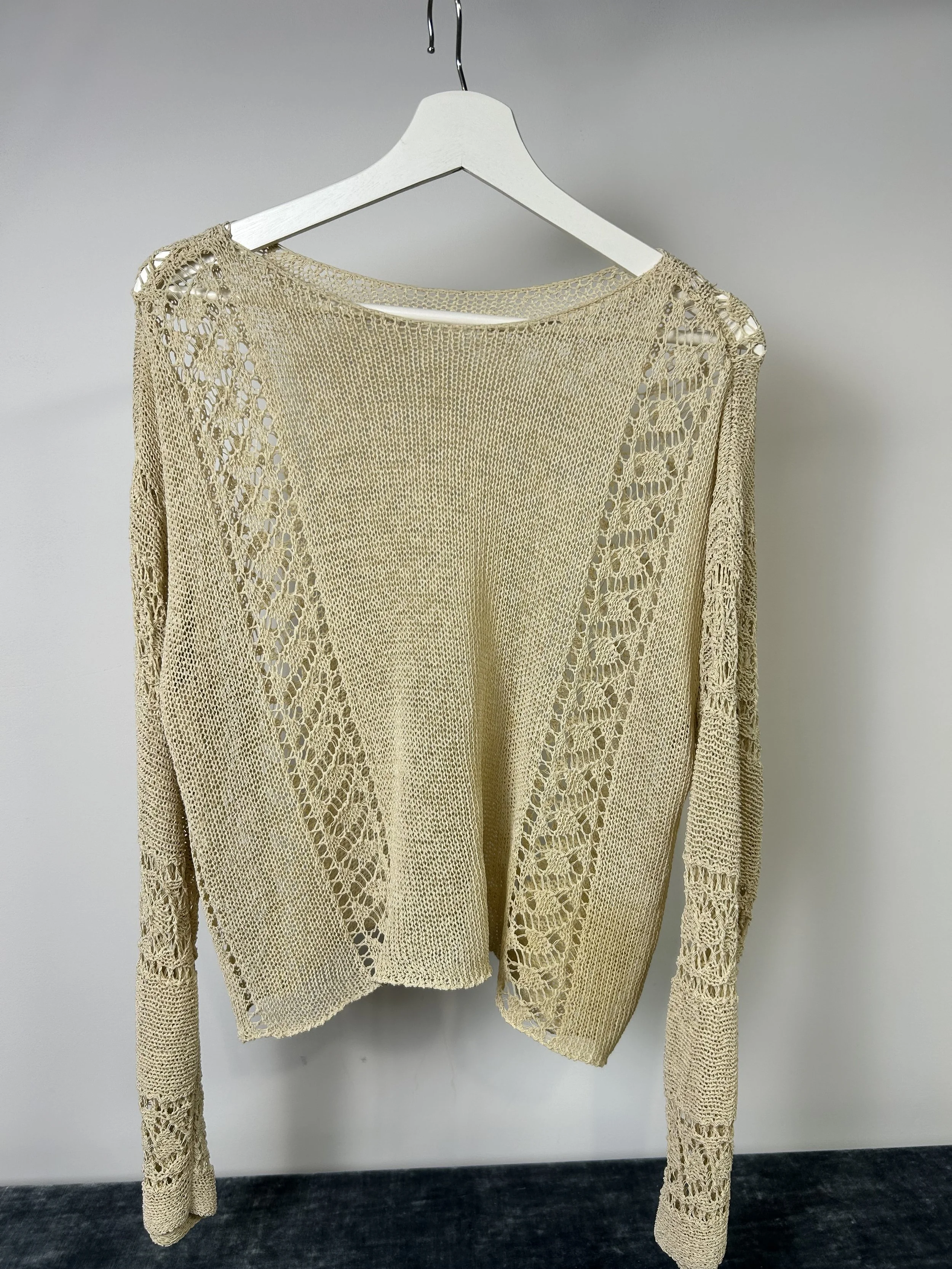 Oversized/Slouch Open Knit Sweater in Cream (M)
