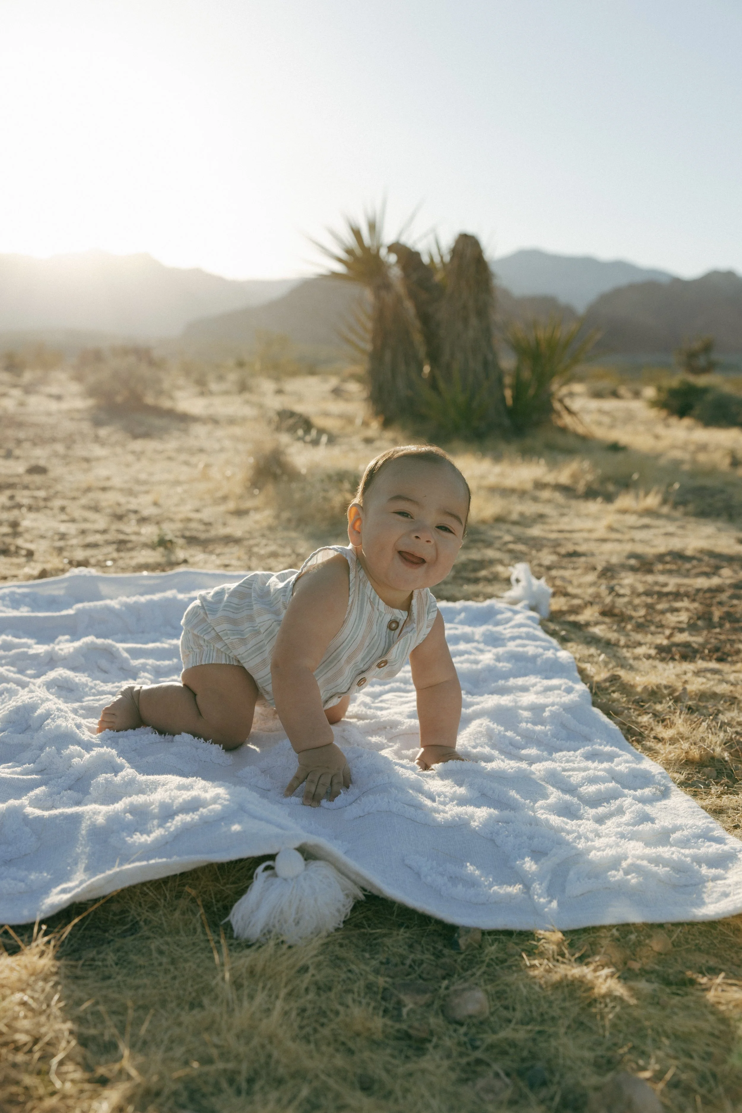 Red Rock Family Portraits | Las Vegas - Meliyah D Photography