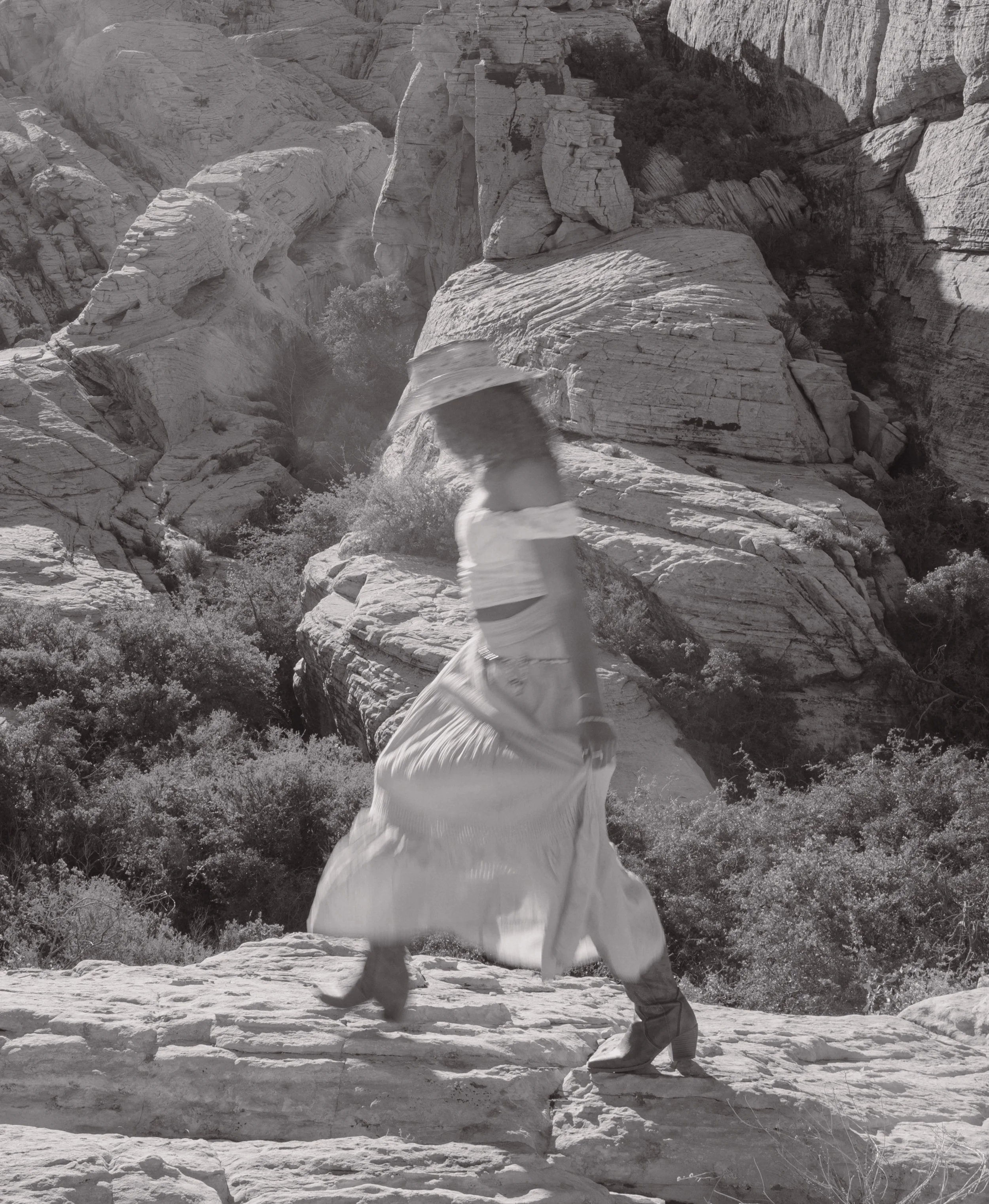 Las Vegas boho portrait session at Red Rock | Meliyah D Photography