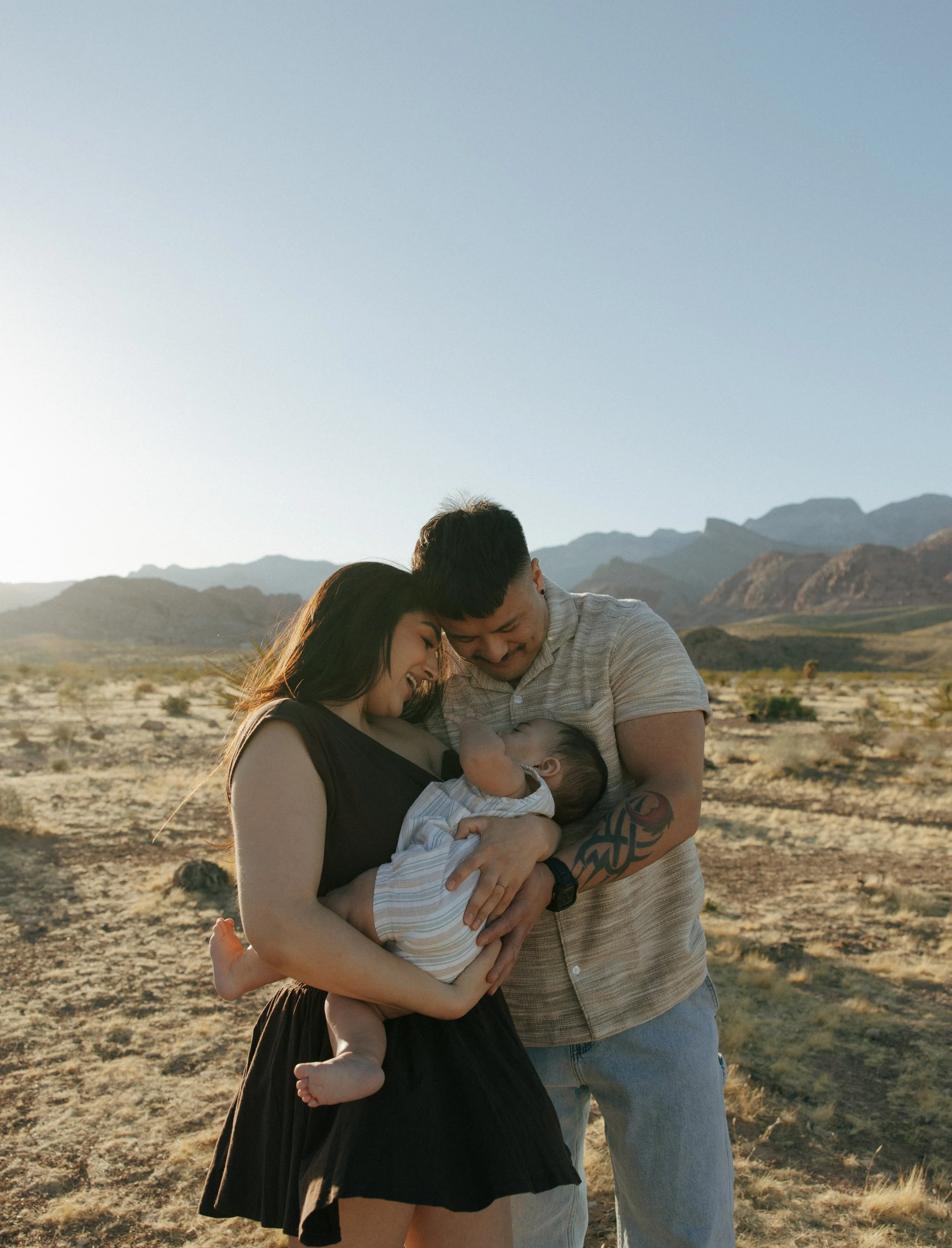 Red Rock Family Portraits | Las Vegas - Meliyah D Photography