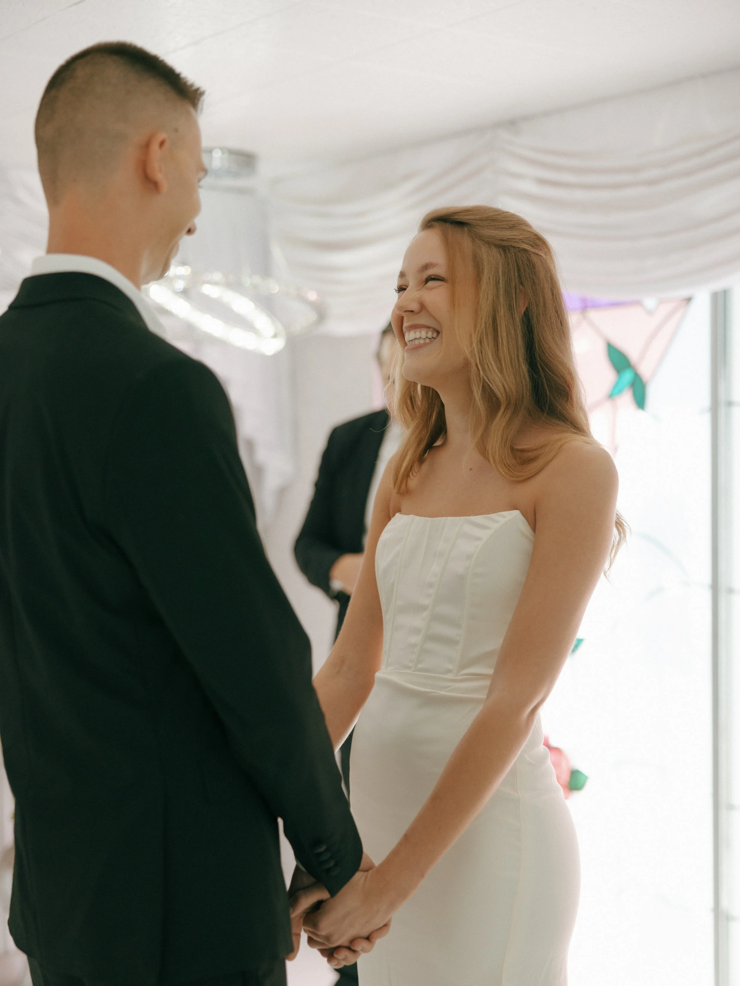 Little White Chapel Ceremony in Las Vegas | Meliyah D Photography