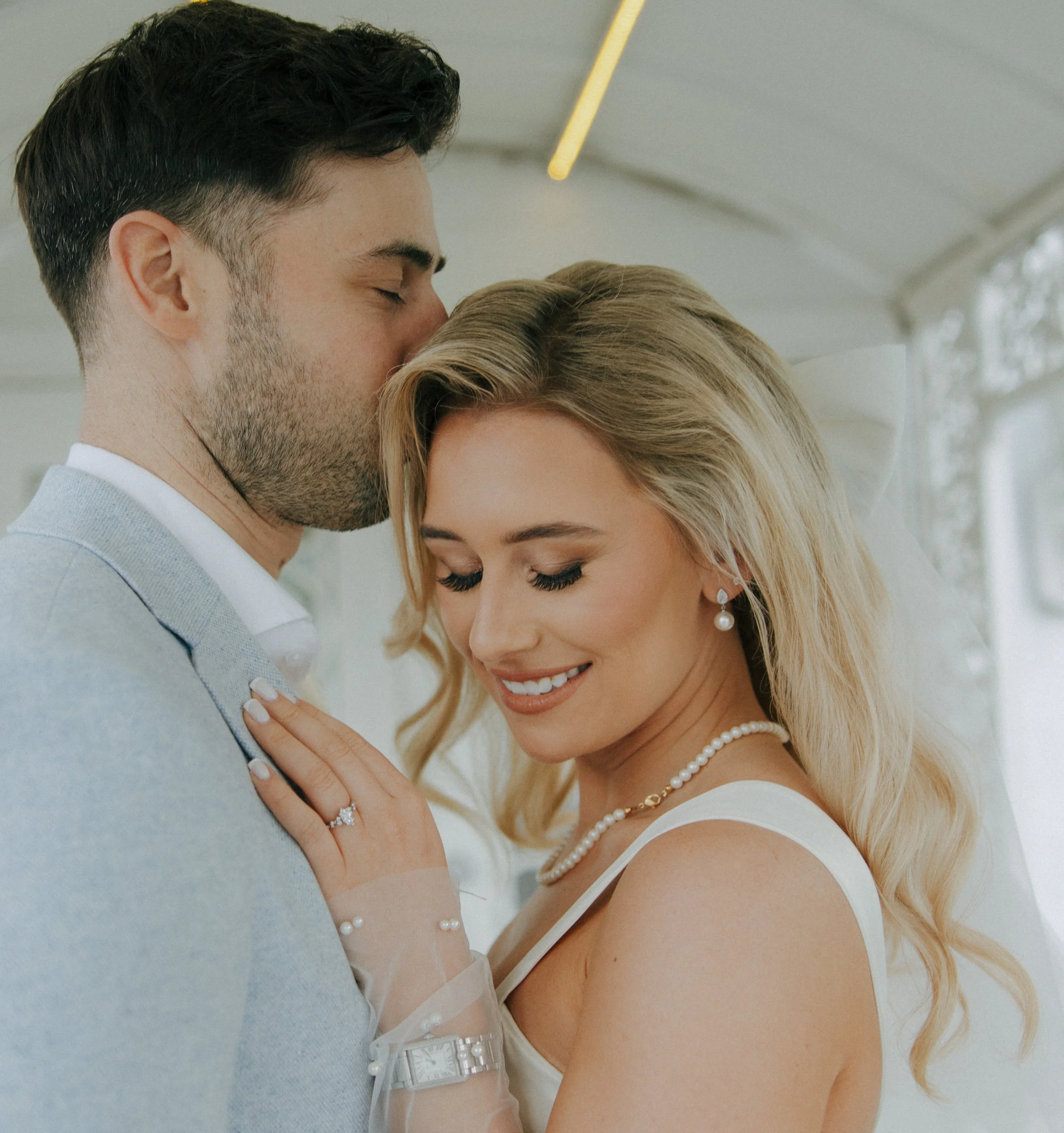 Little White Chapel Elopement in Las Vegas - Meliyah D Photography