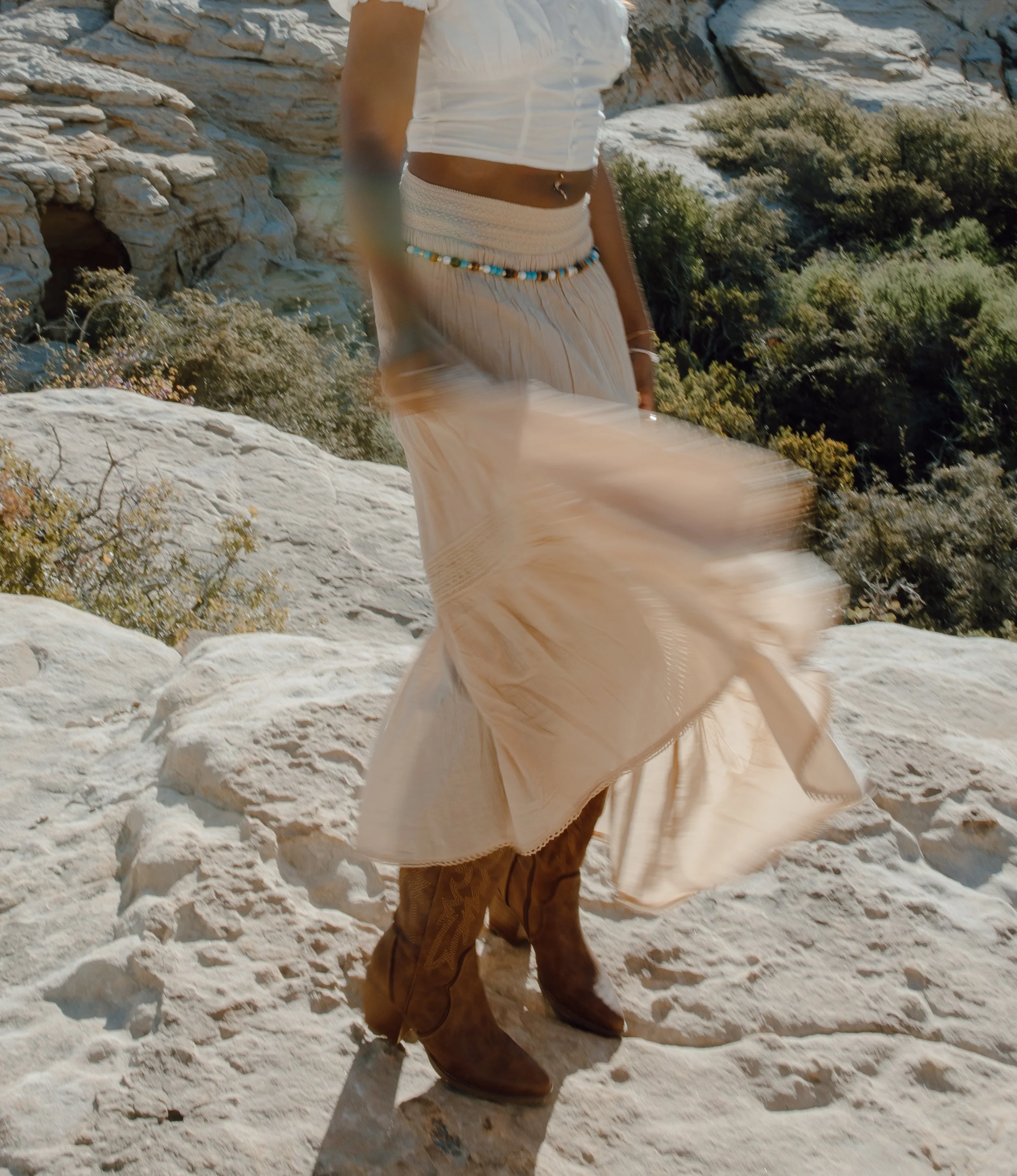 Las Vegas boho portrait session at Red Rock | Meliyah D Photography