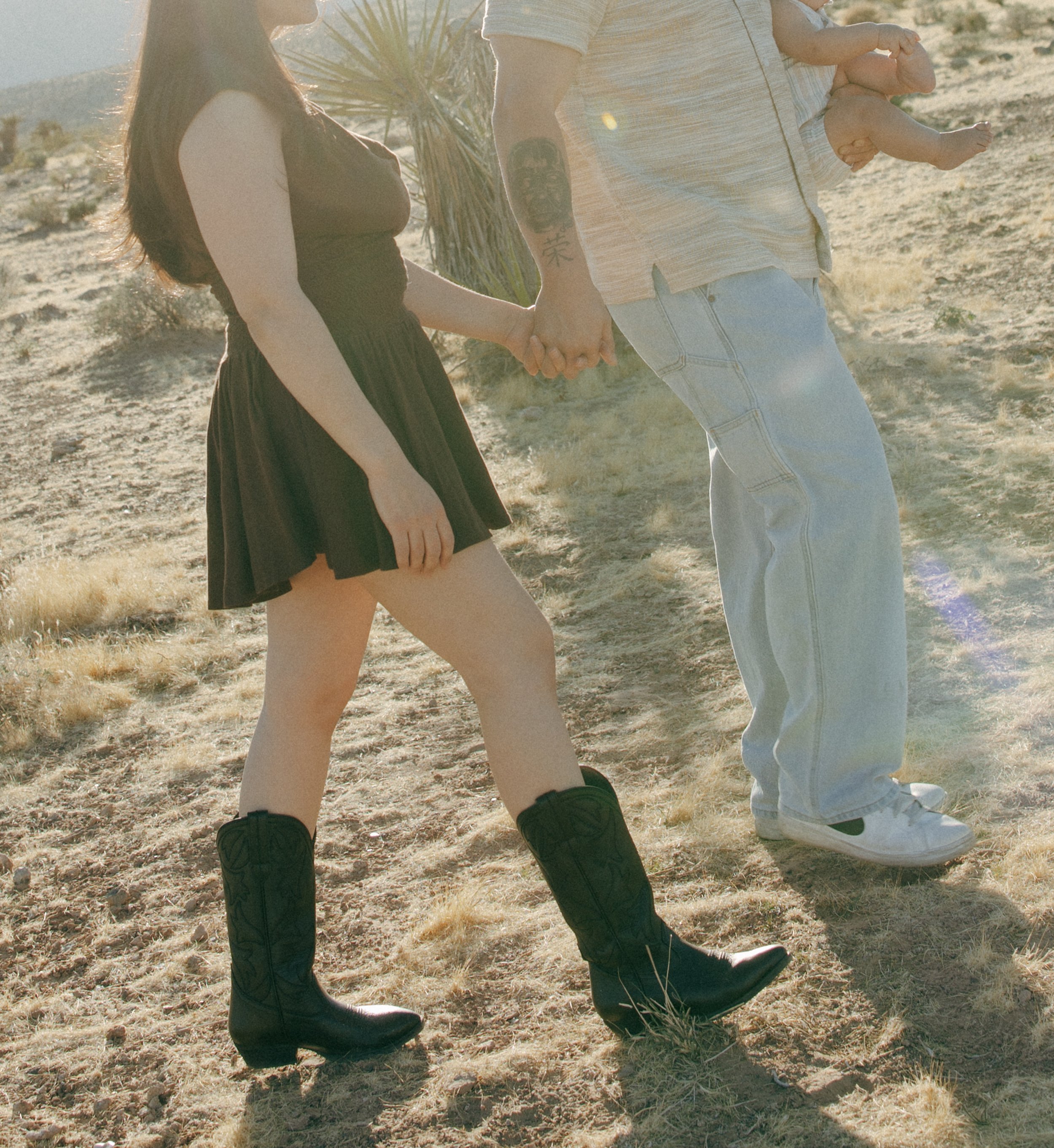 Red Rock Family Portraits | Las Vegas - Meliyah D Photography