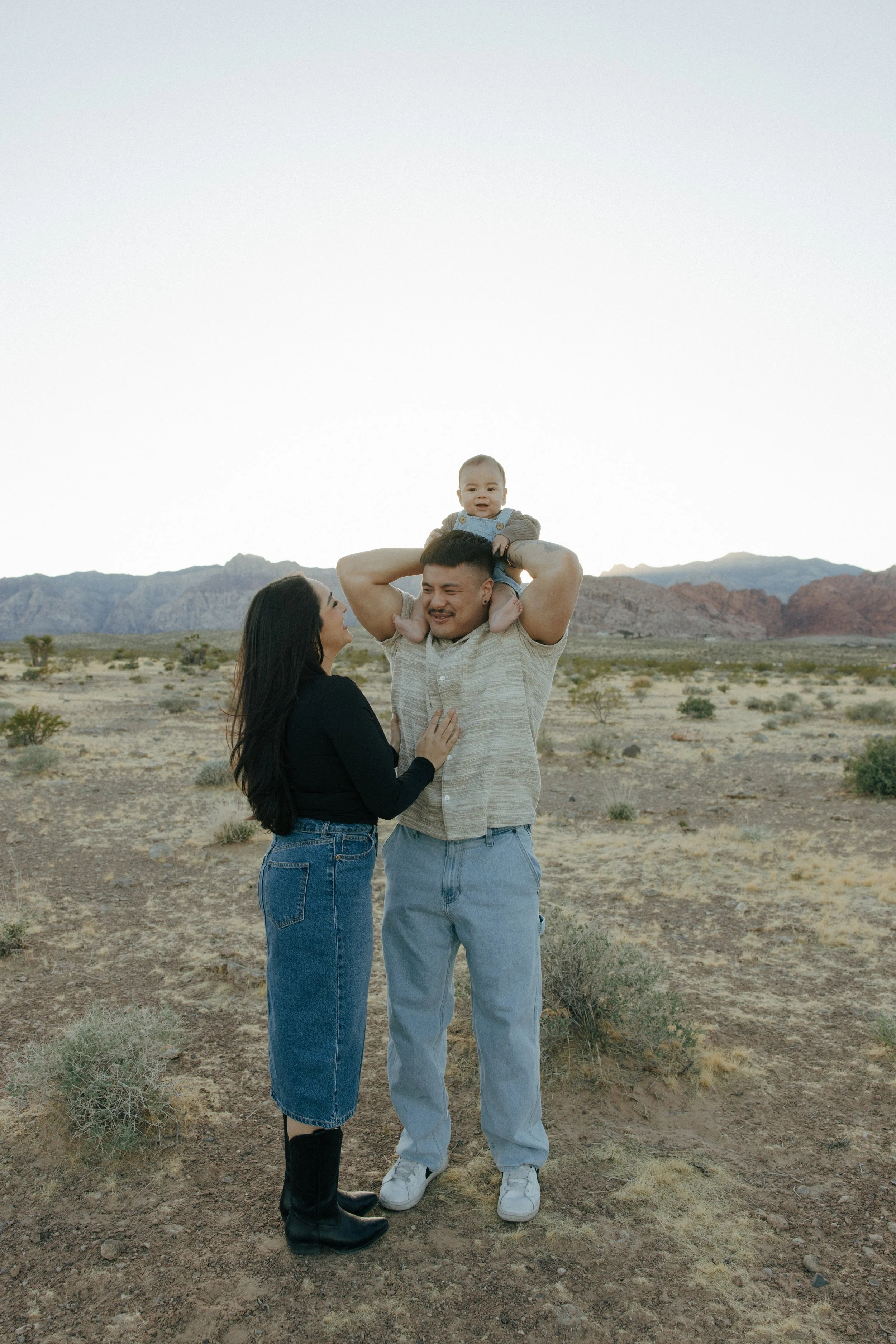 Red Rock Family Portraits | Las Vegas - Meliyah D Photography
