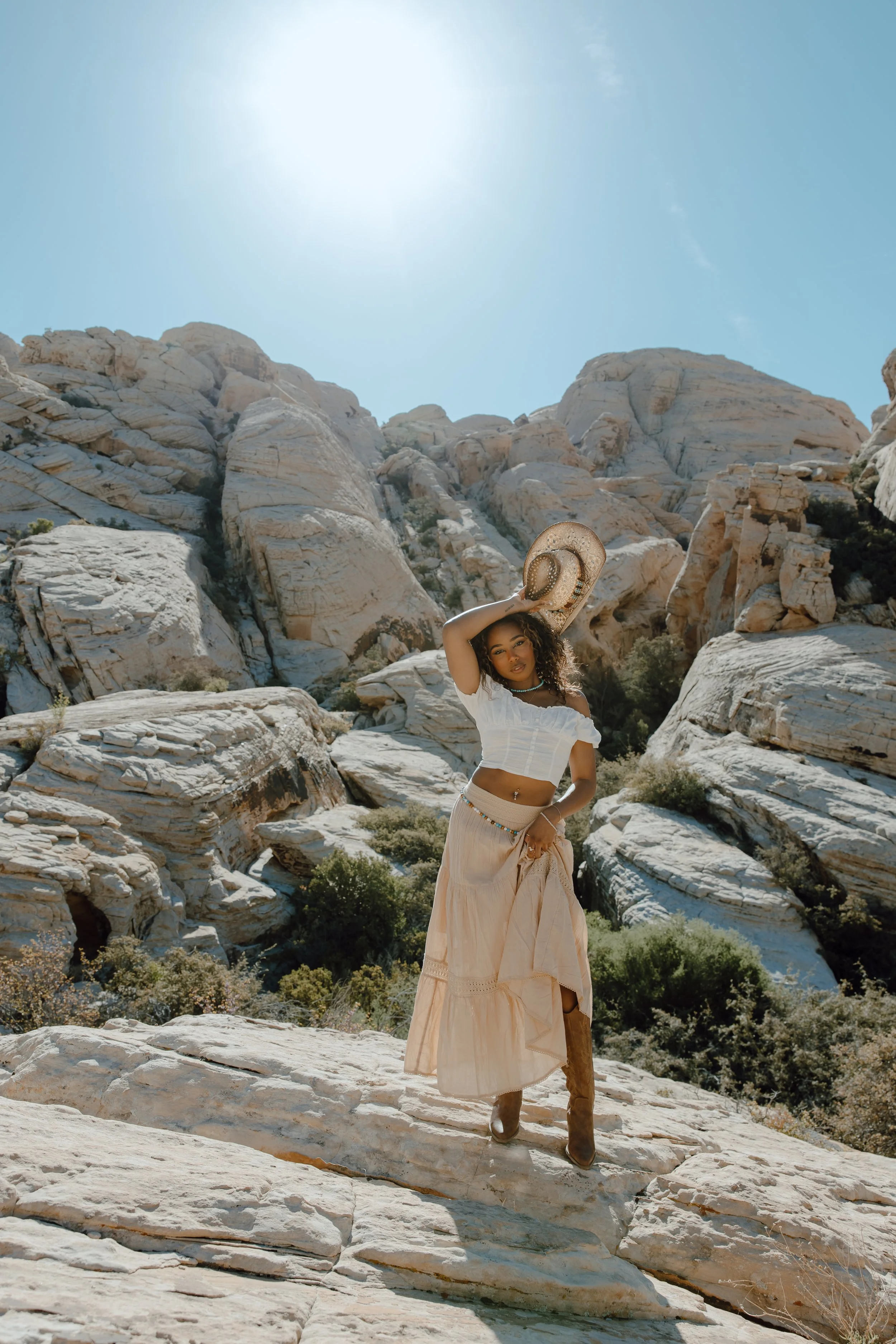 Las Vegas boho portrait session at Red Rock | Meliyah D Photography