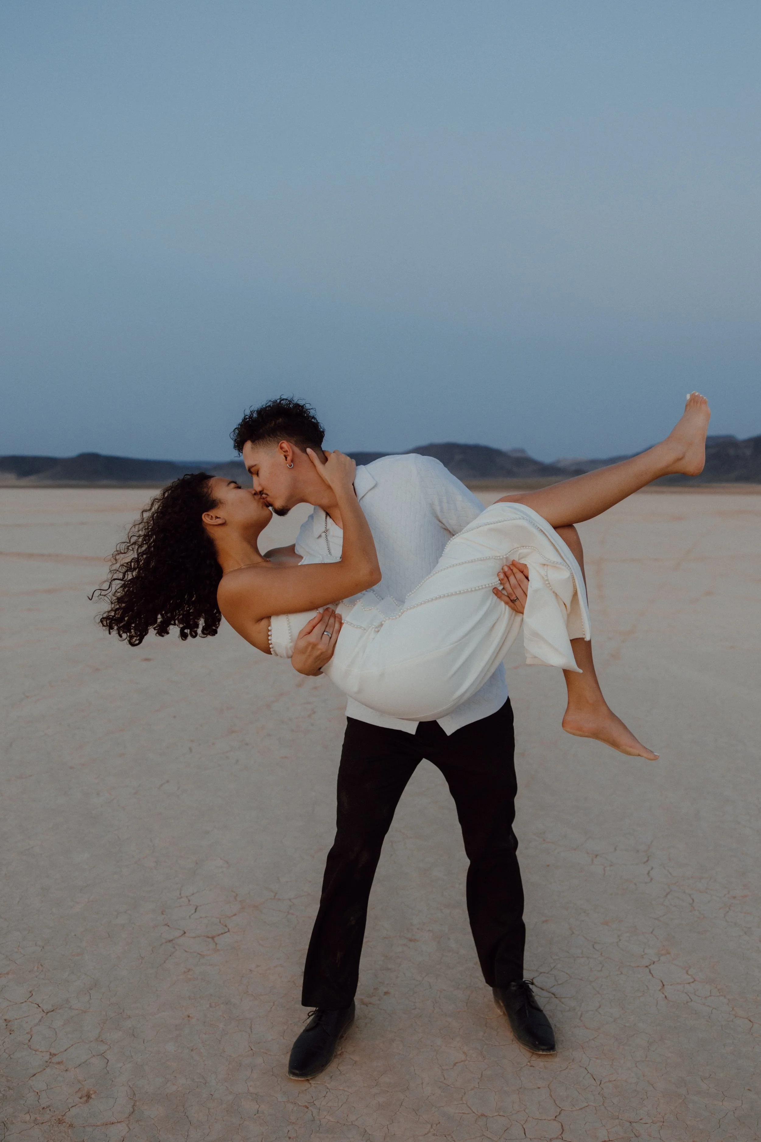 Jean Dry Lake Bed Couples Session | Las Vegas Nevada - Meliyah D Photography