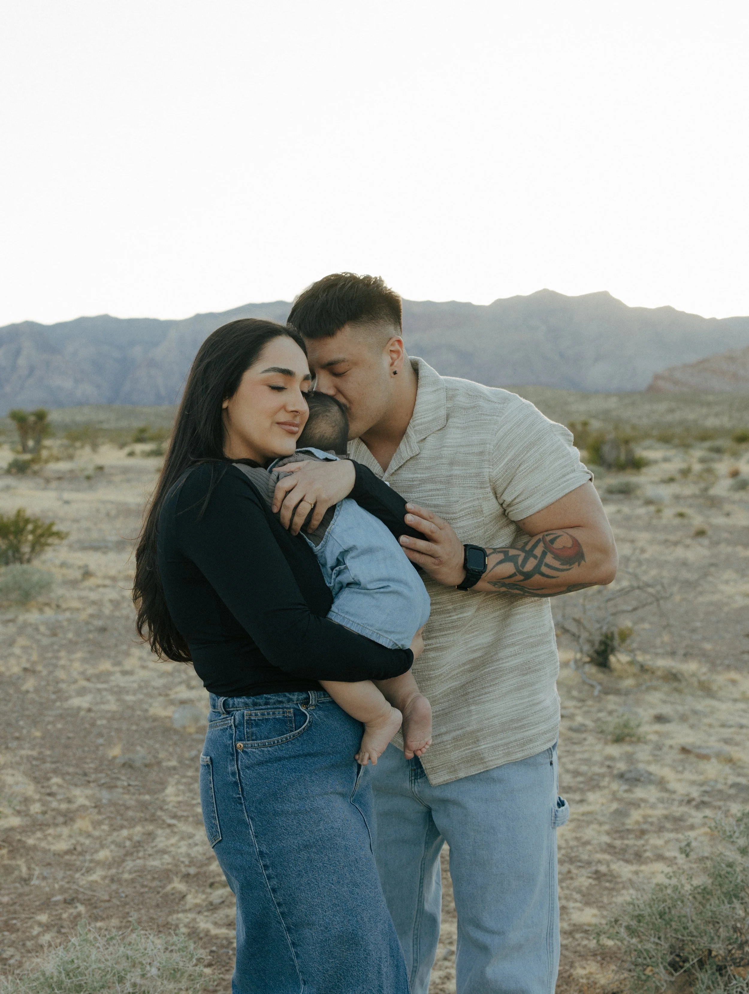 Red Rock Family Portraits | Las Vegas - Meliyah D Photography