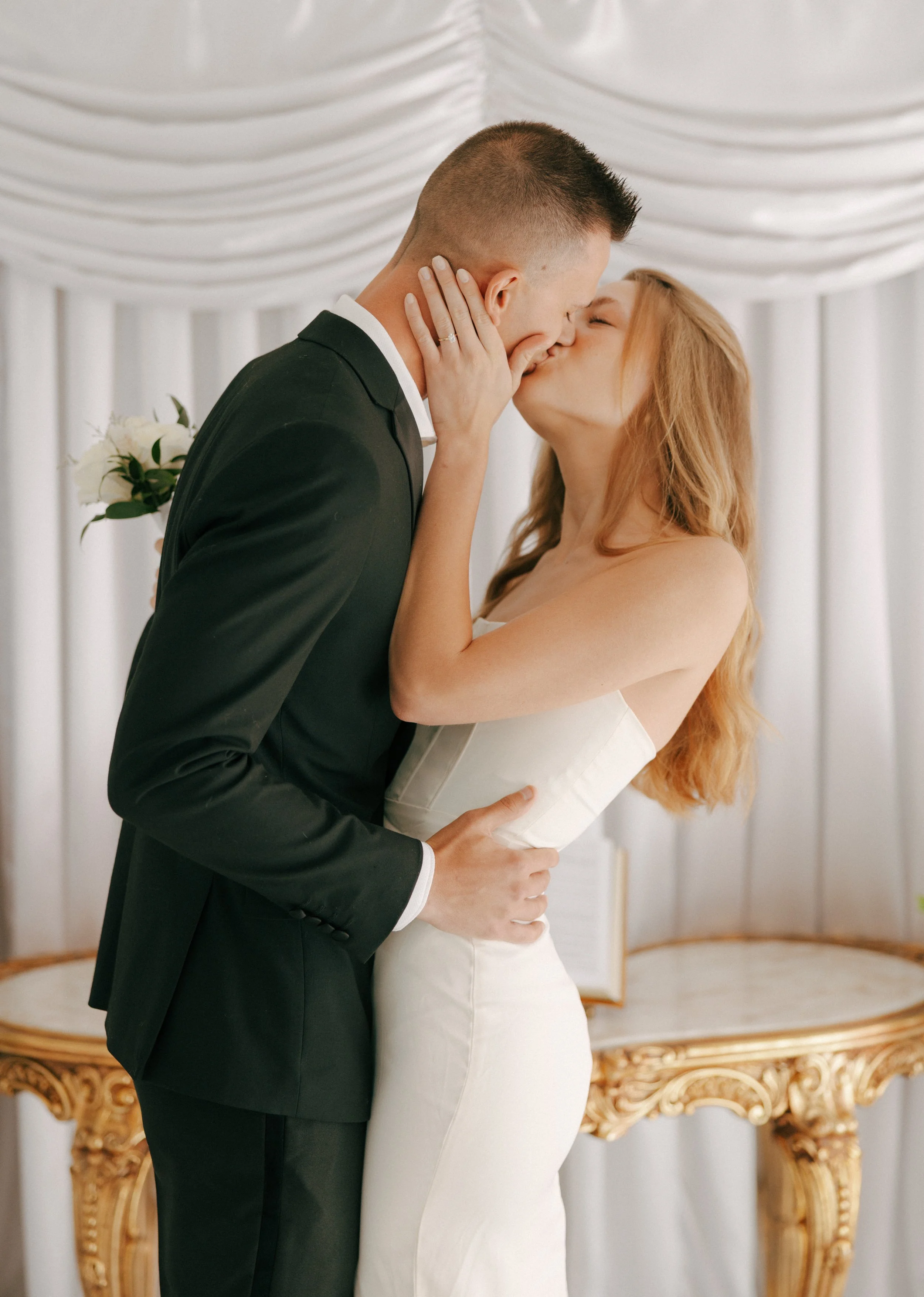 Intimate Elopement photos at The Little White Chapel | Meliyah D Photography