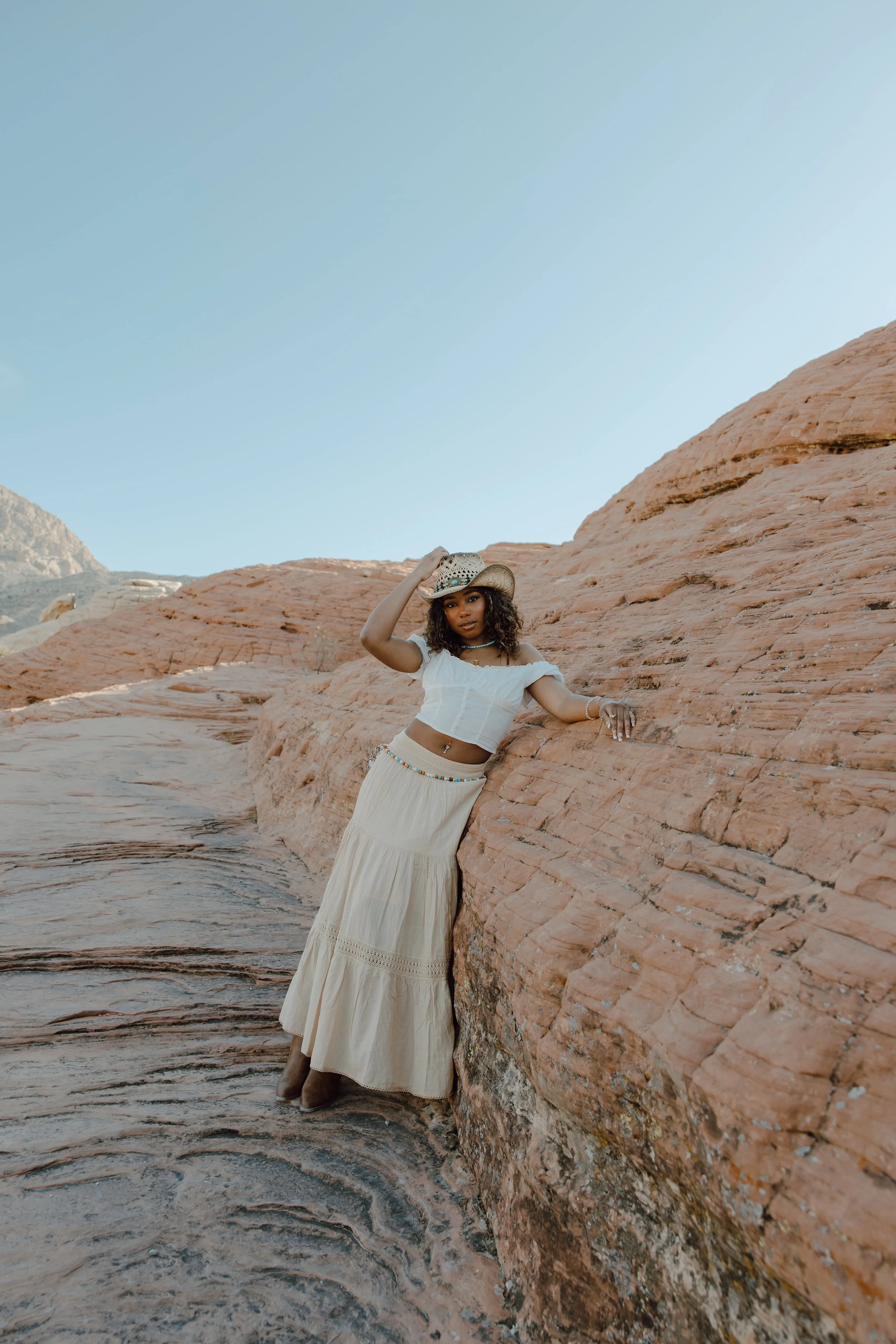 Las Vegas boho portrait session at Red Rock | Meliyah D Photography