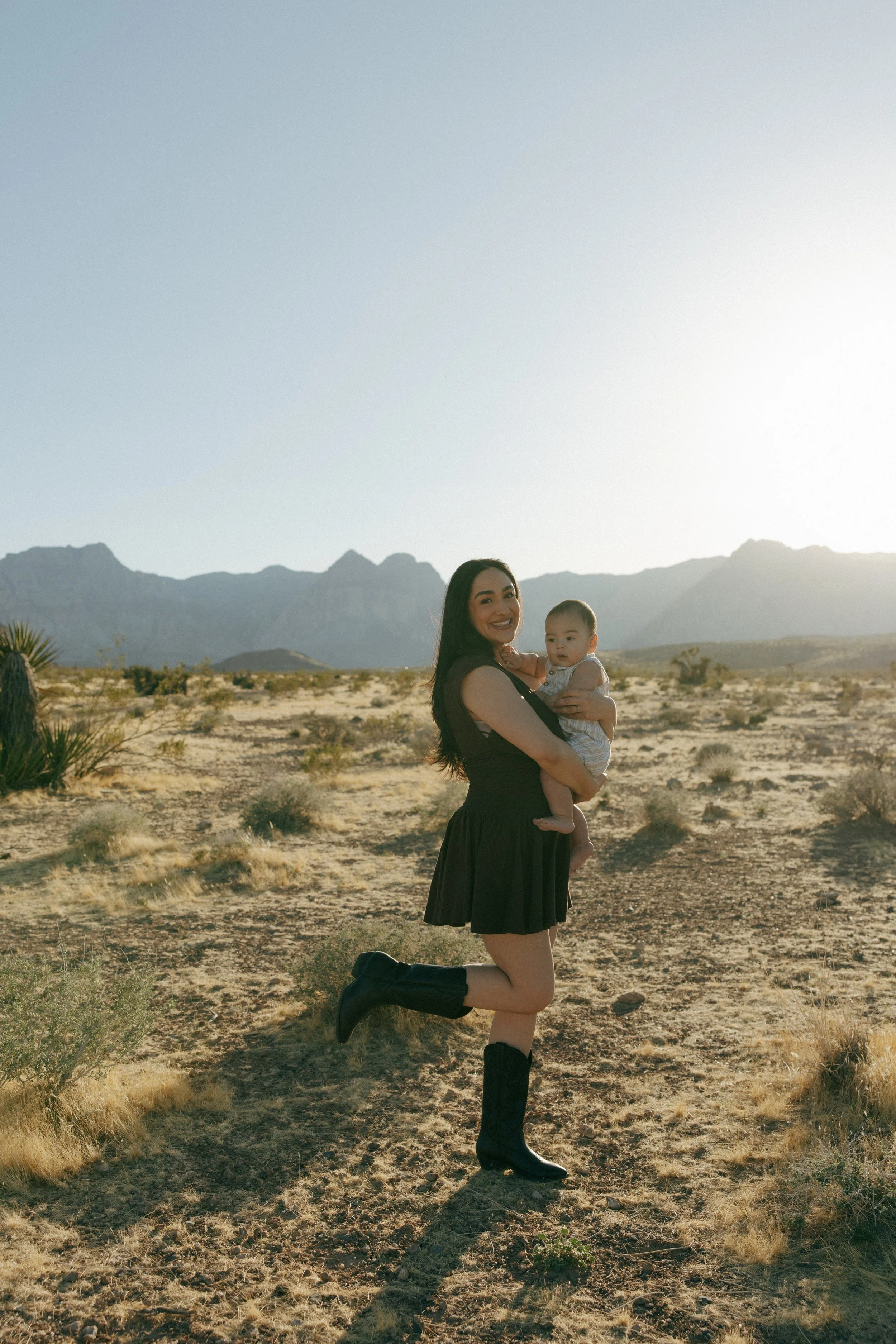 Red Rock Family Portraits | Las Vegas - Meliyah D Photography