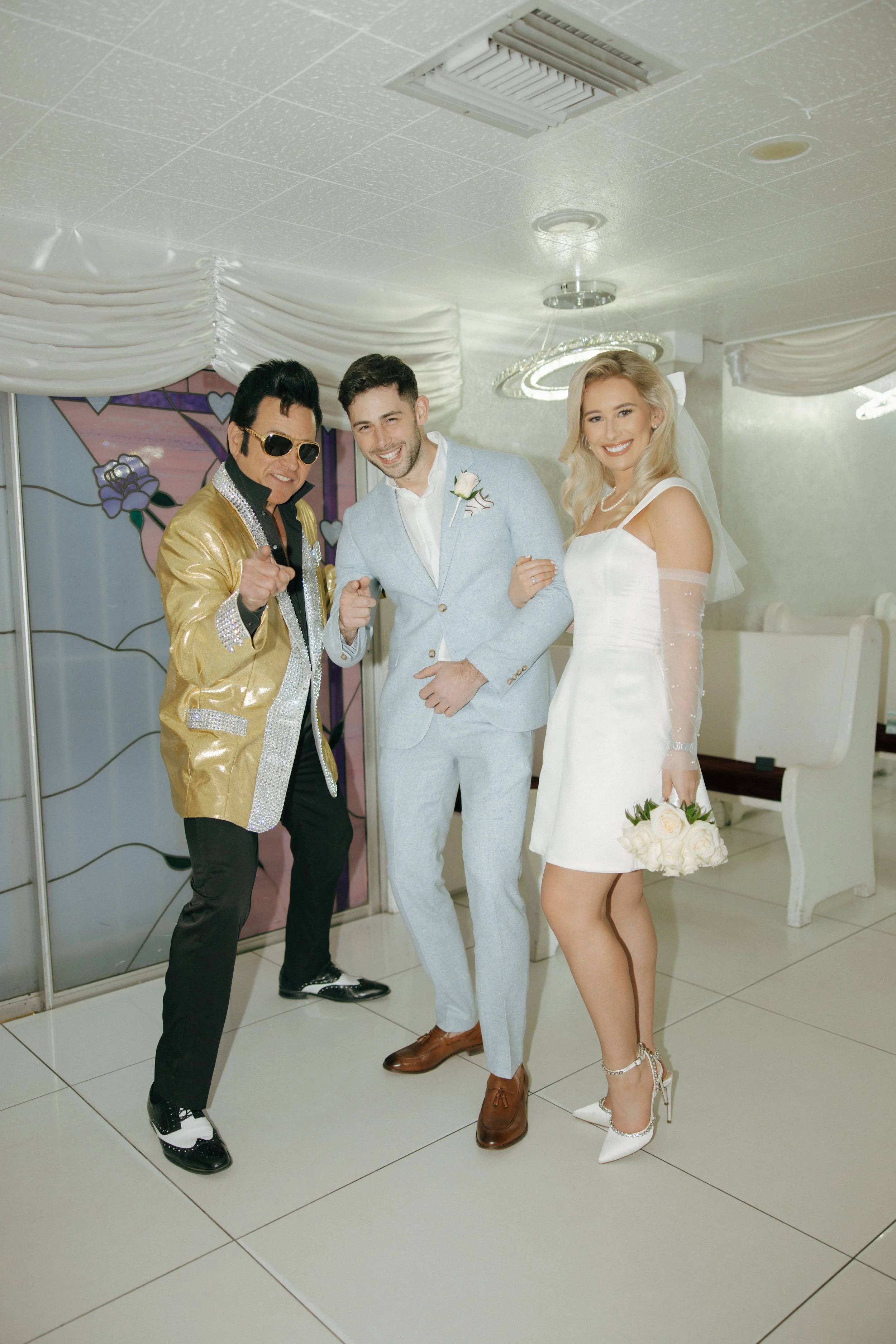 Little White Chapel Elopement in Las Vegas - Meliyah D Photography