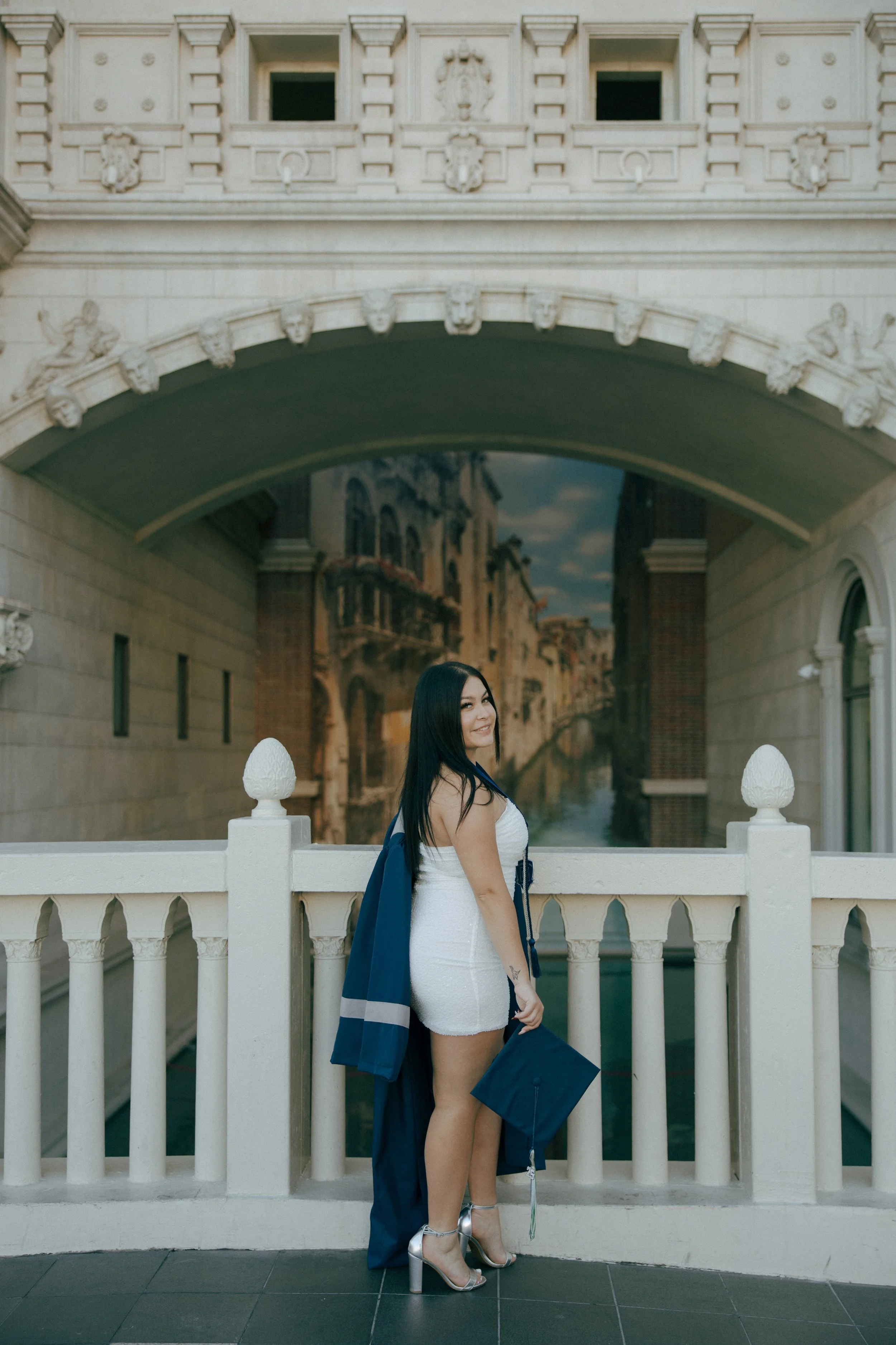 Las Vegas Graduation Photographer | Las Vegas Grad Photos - Meliyah D Photography 