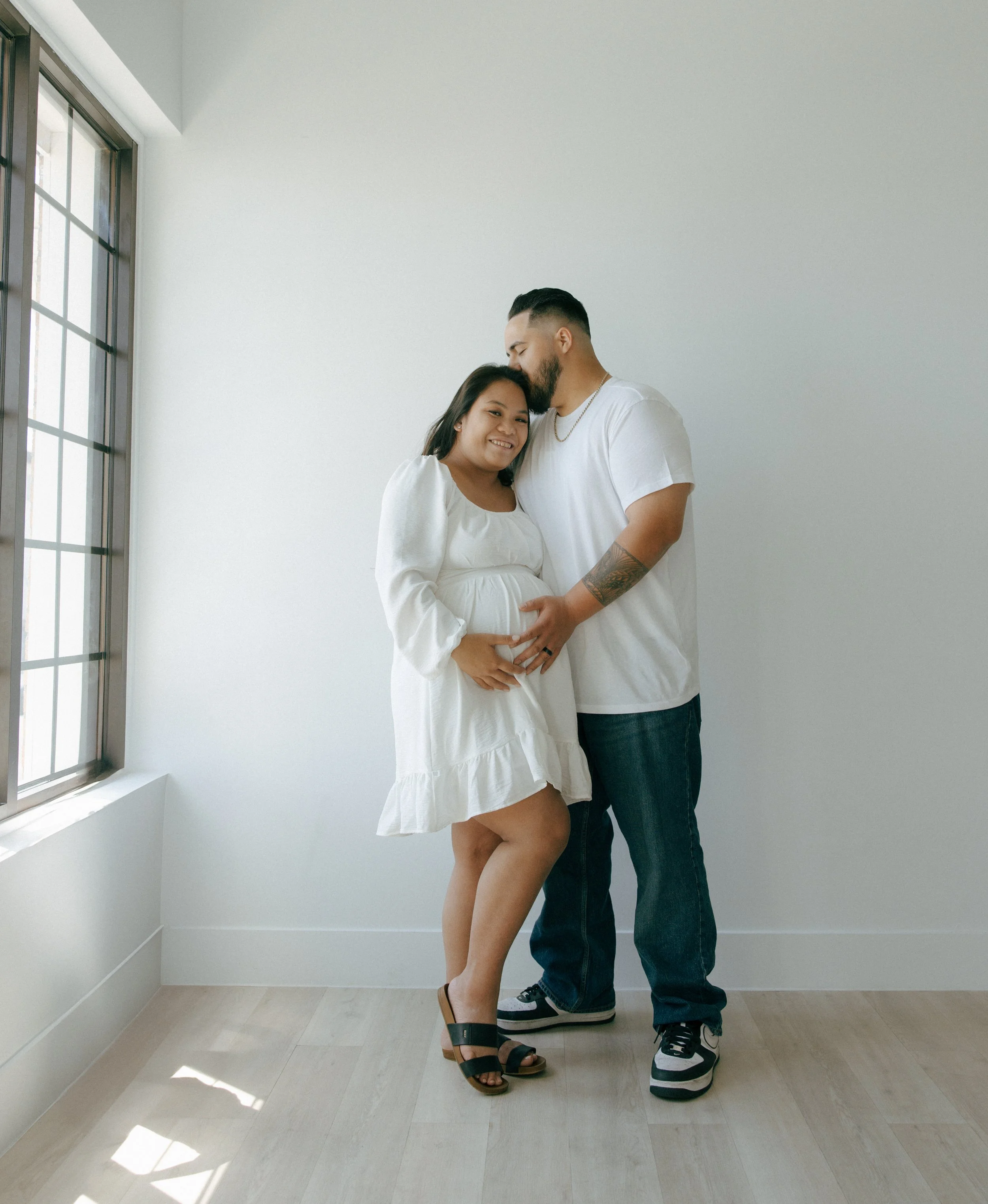 Las Vegas family photos | The White Space LV - Meliyah D Photography
