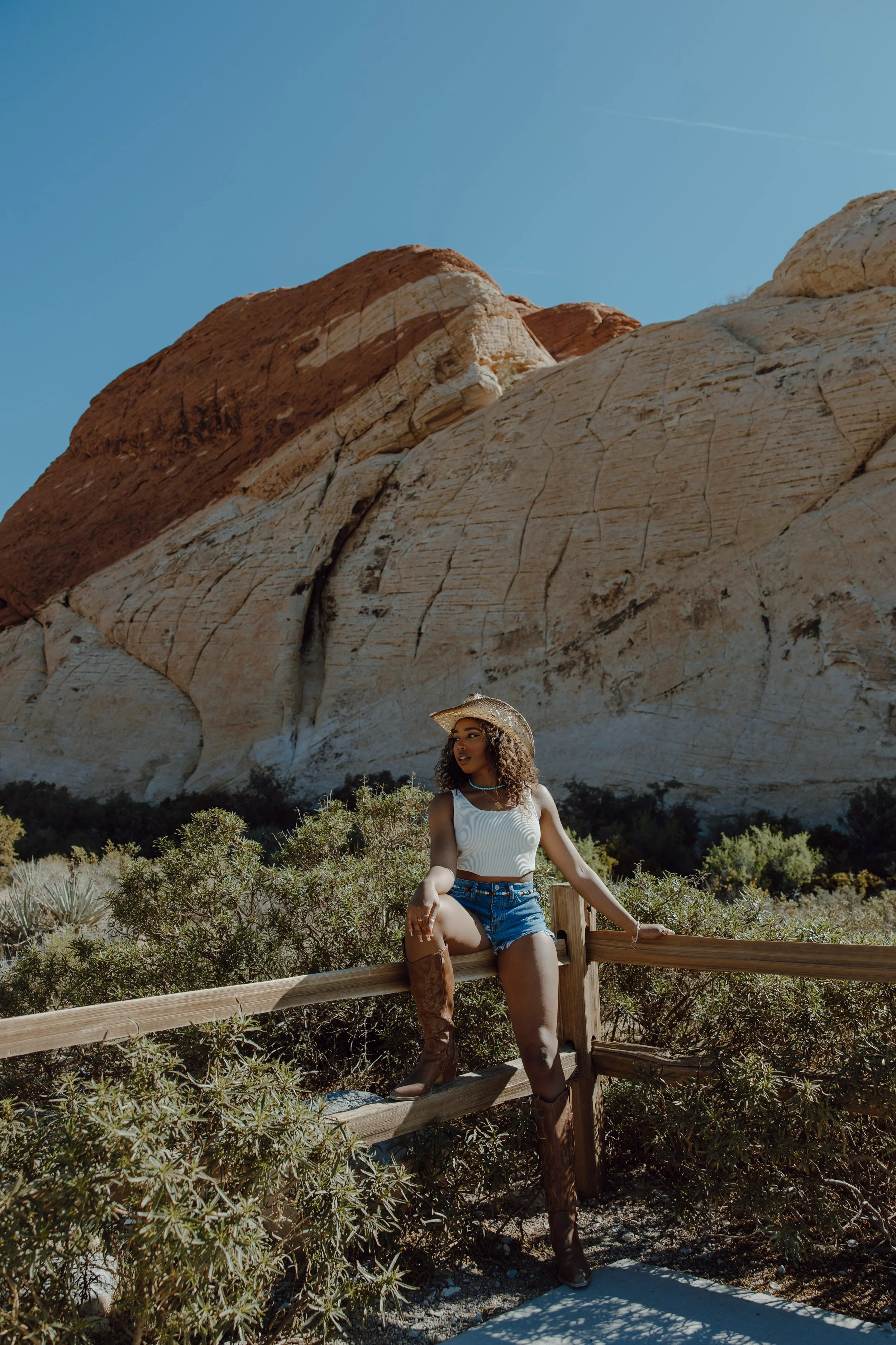 Las Vegas boho portrait session at Red Rock | Meliyah D Photography