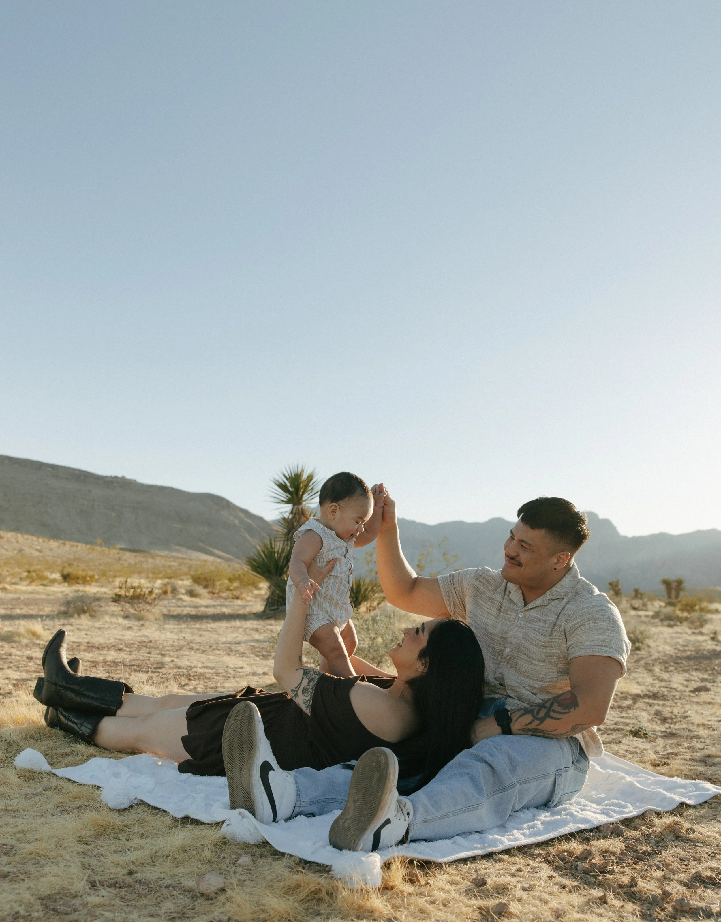 Red Rock Family Portraits | Las Vegas - Meliyah D Photography