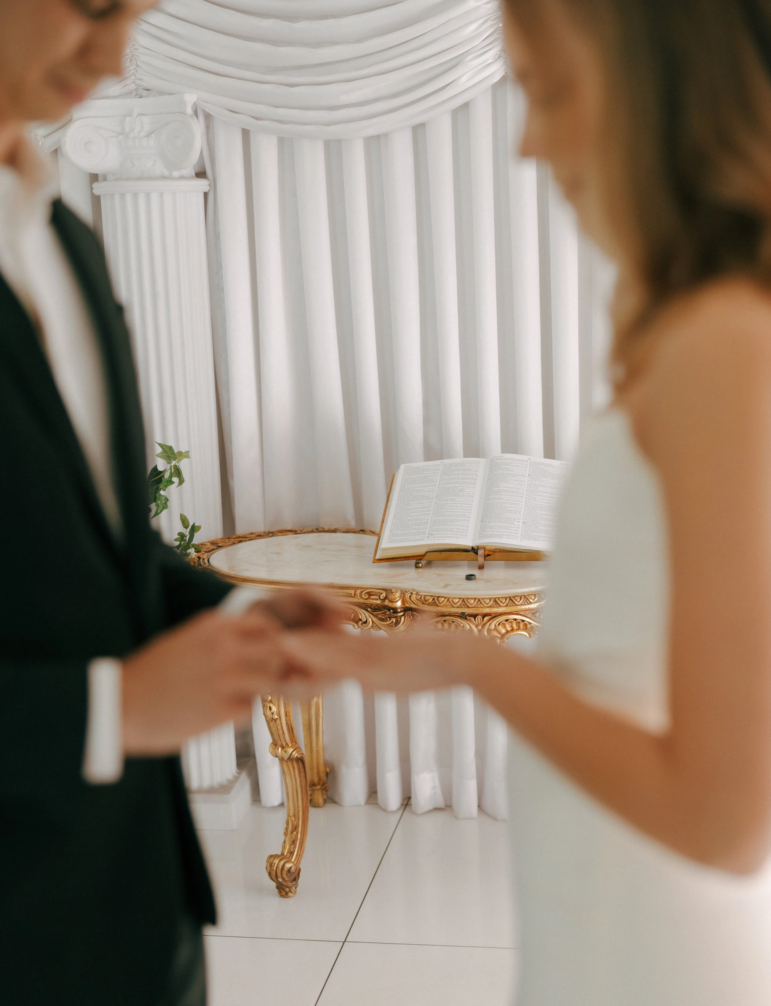 Little White Chapel Ceremony in Las Vegas | Meliyah D Photography