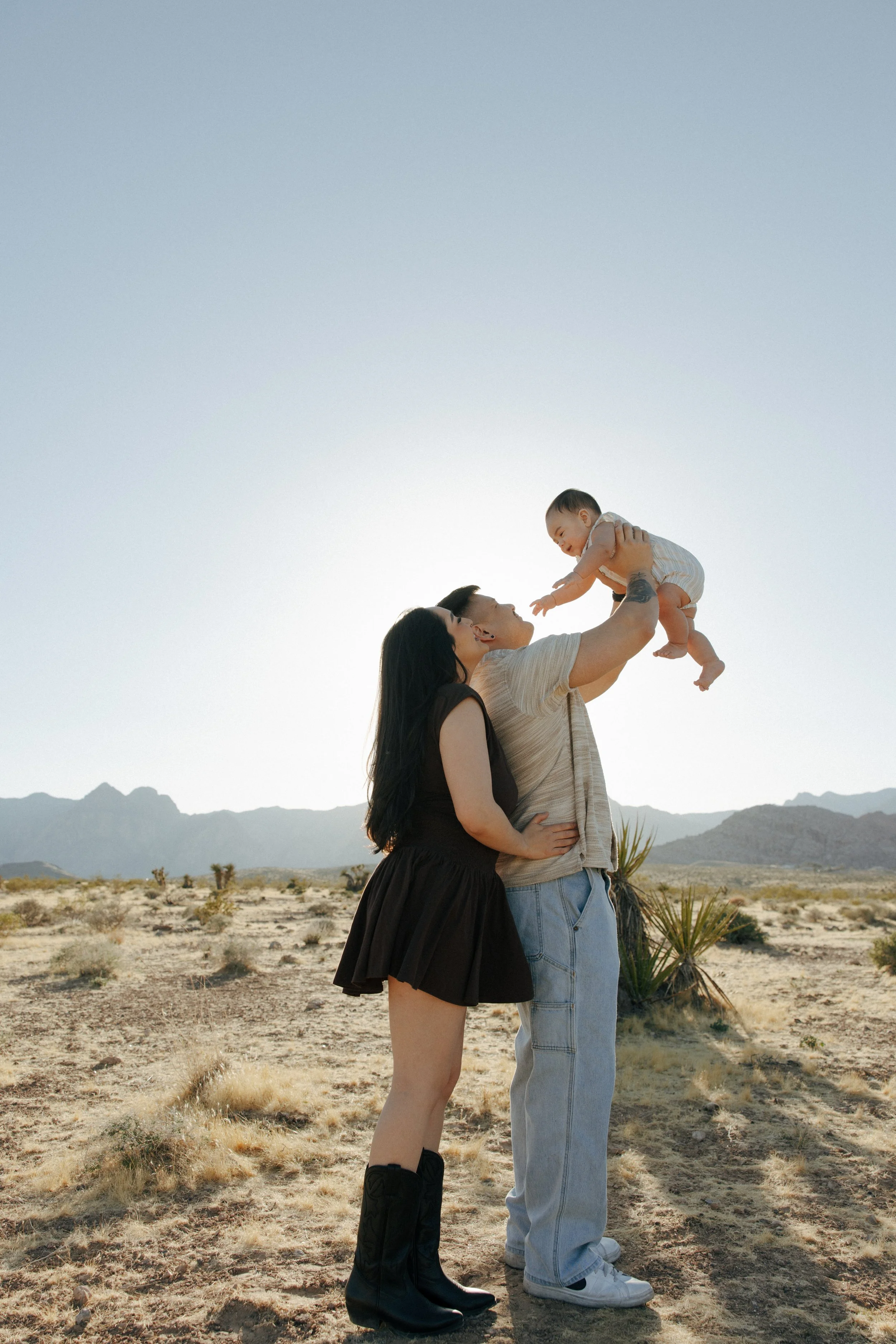 Red Rock Family Portraits | Las Vegas - Meliyah D Photography