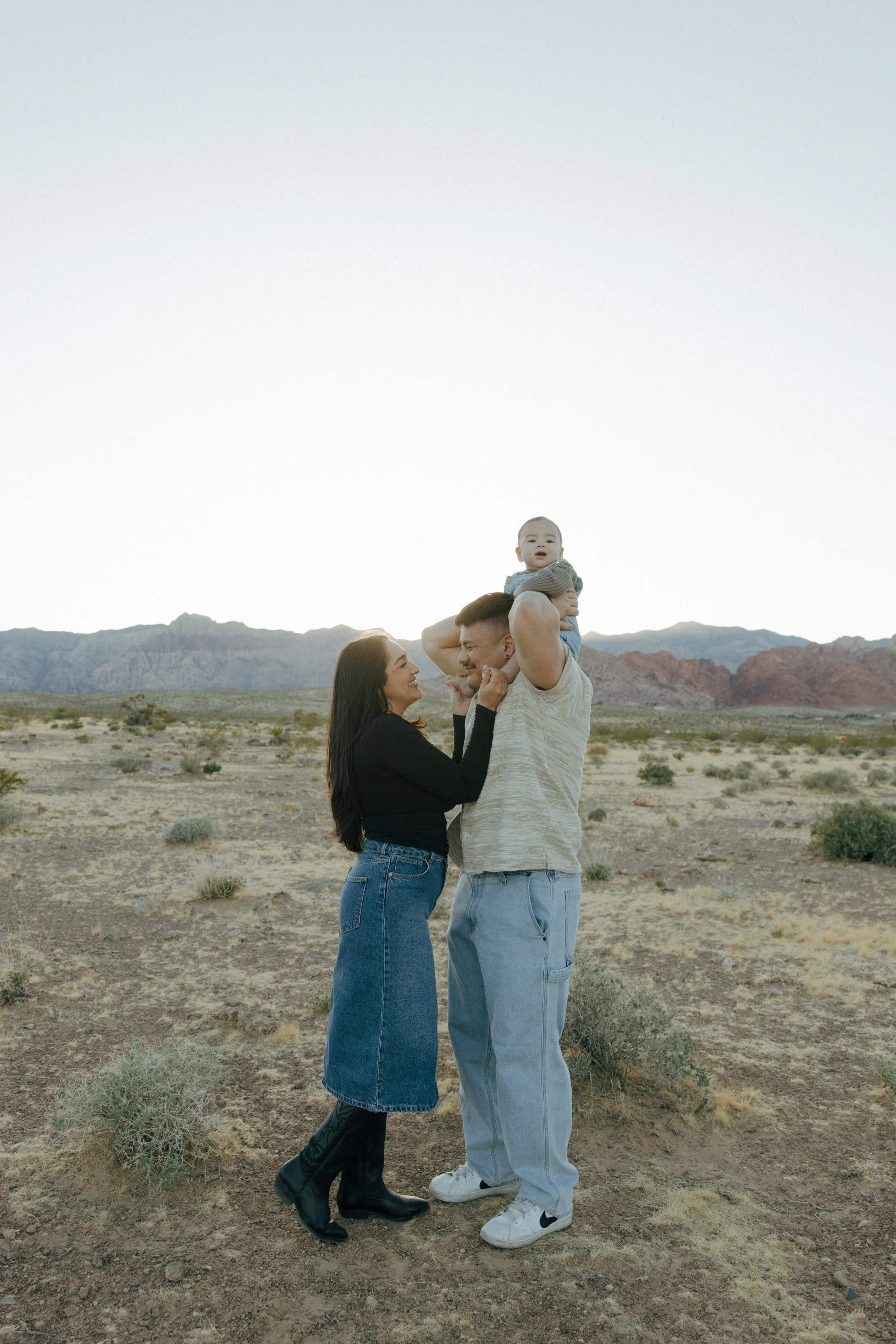 Red Rock Family Portraits | Las Vegas - Meliyah D Photography