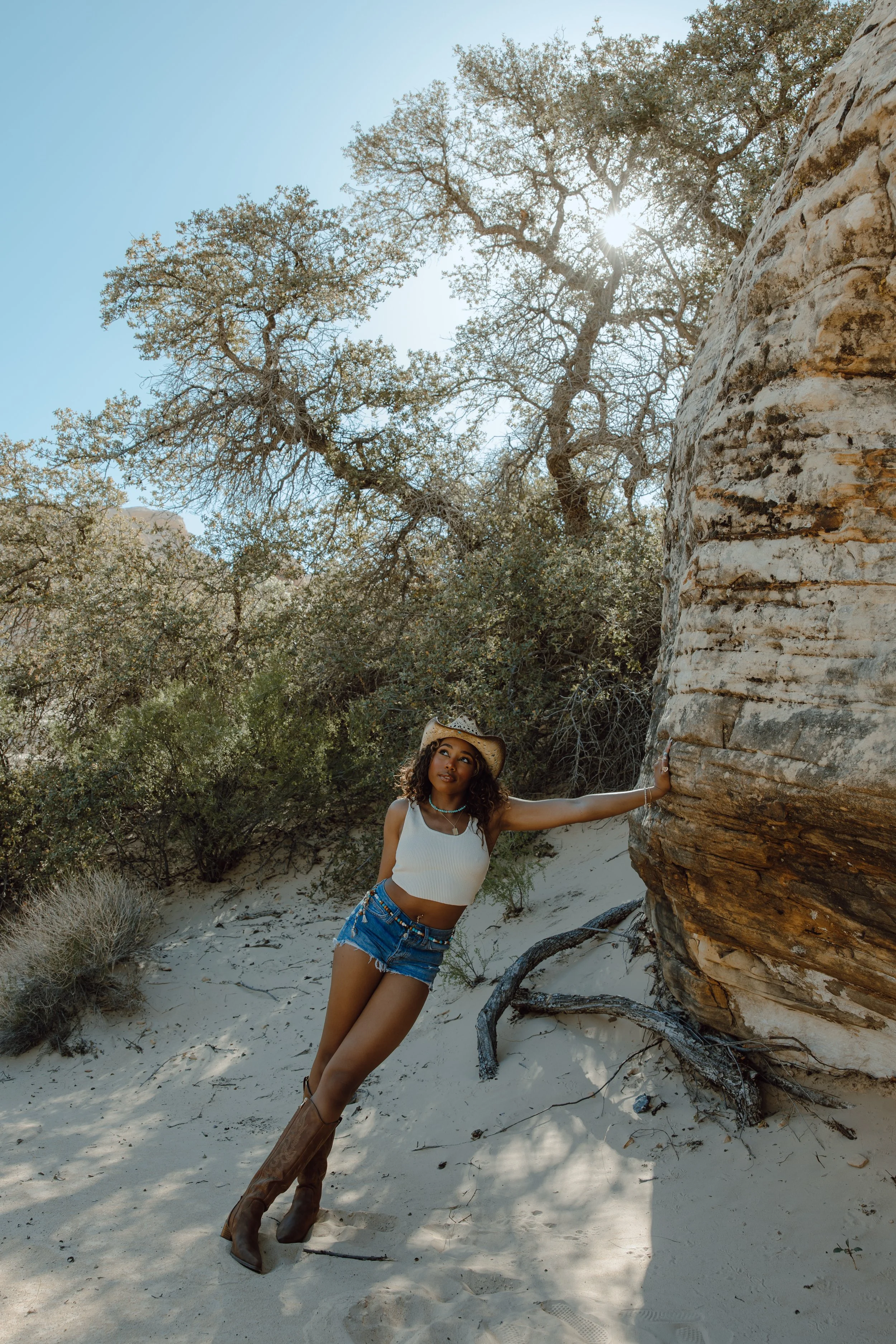 Las Vegas boho portrait session at Red Rock | Meliyah D Photography