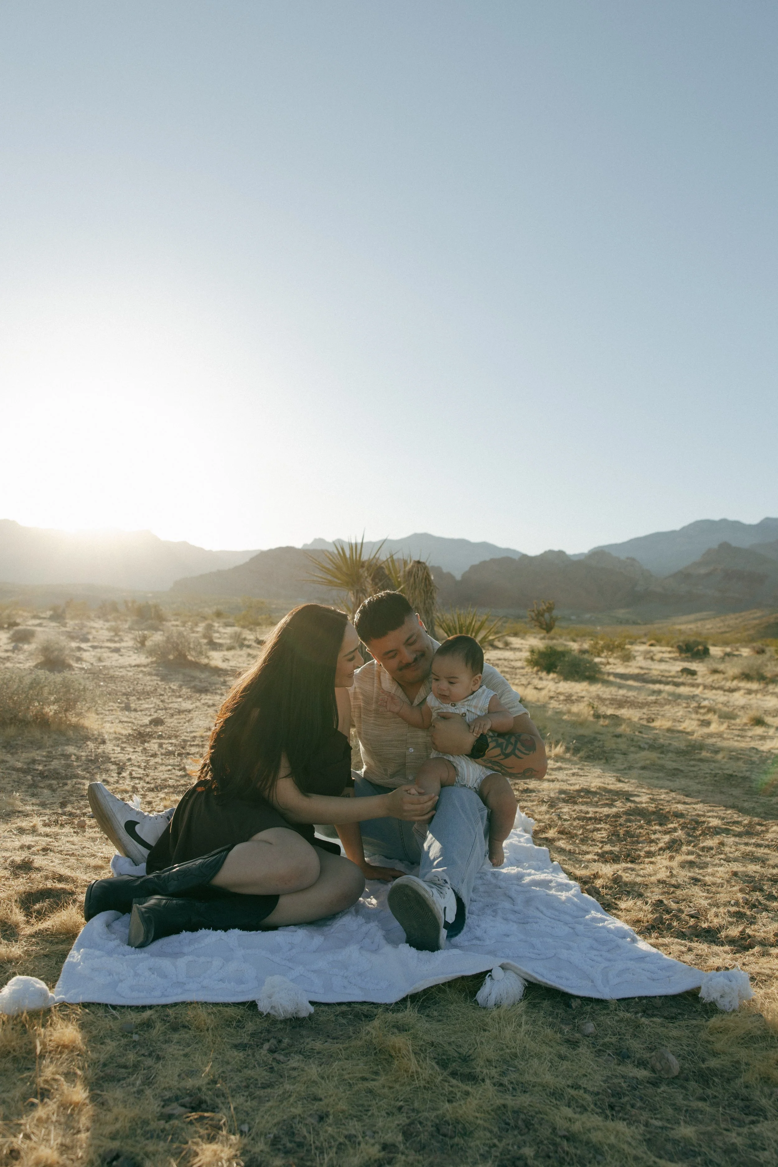 Red Rock Family Portraits | Las Vegas - Meliyah D Photography
