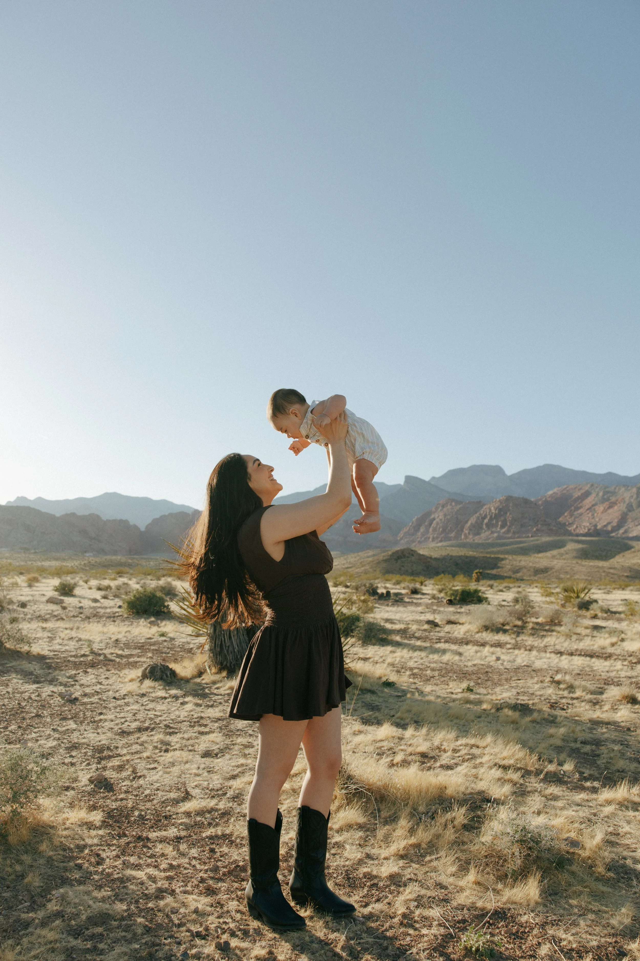 Red Rock Family Portraits | Las Vegas - Meliyah D Photography