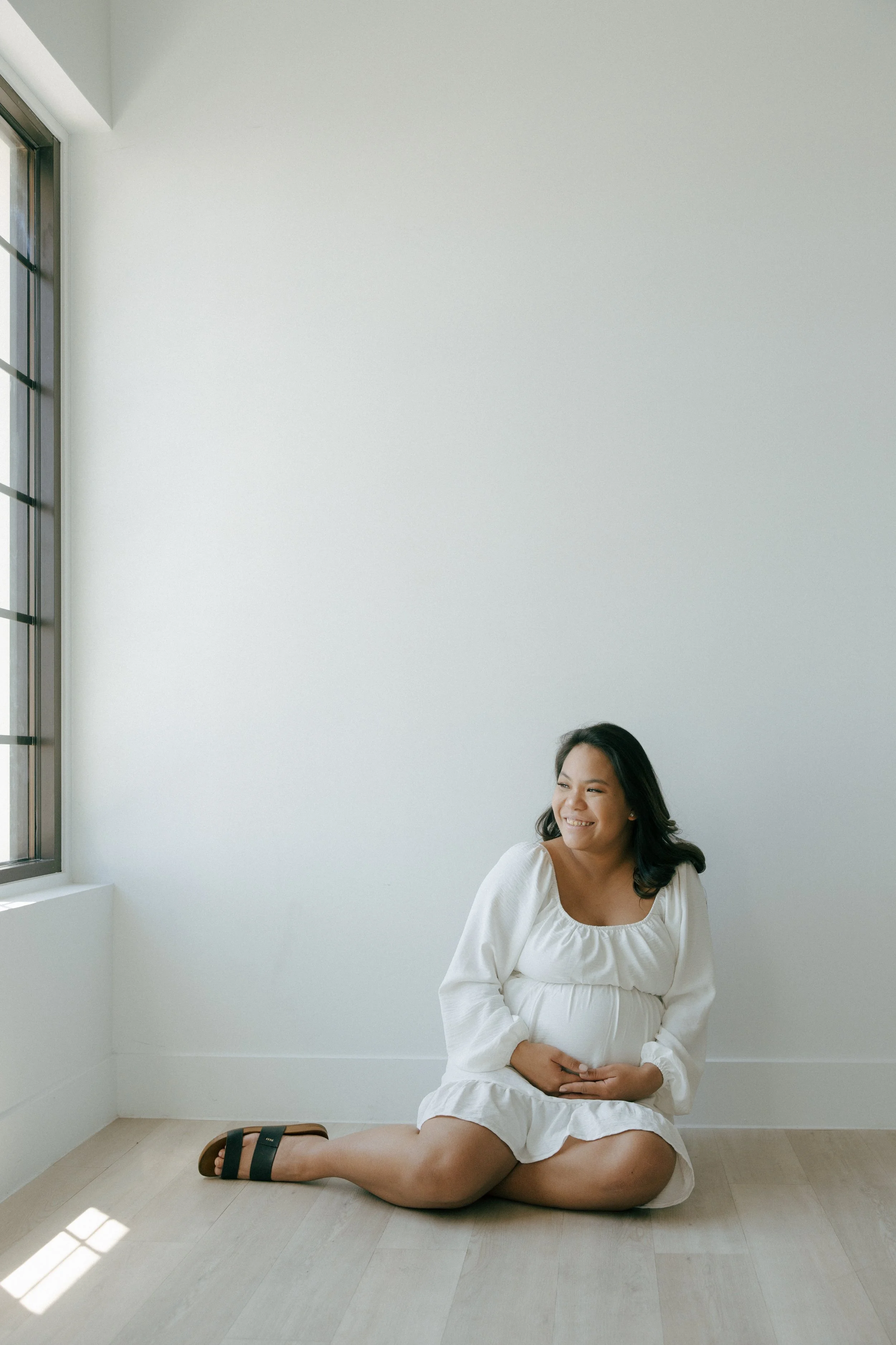 Las Vegas family photos | The White Space LV - Meliyah D Photography