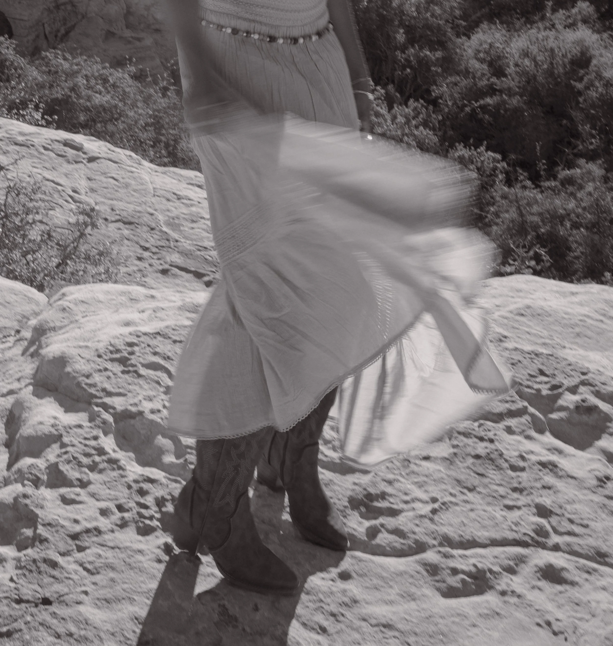Las Vegas boho portrait session at Red Rock | Meliyah D Photography