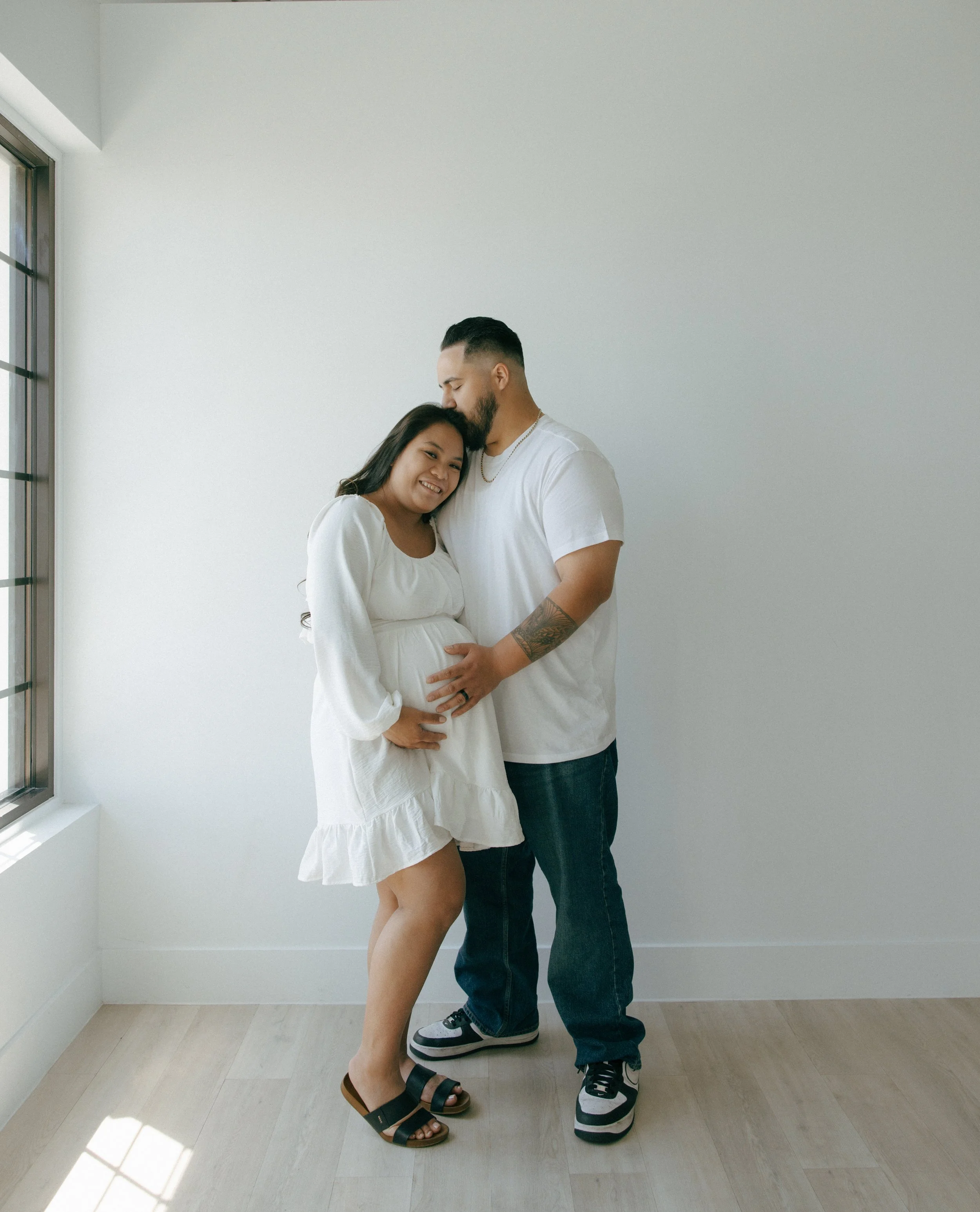 Las Vegas family photos | The White Space LV - Meliyah D Photography