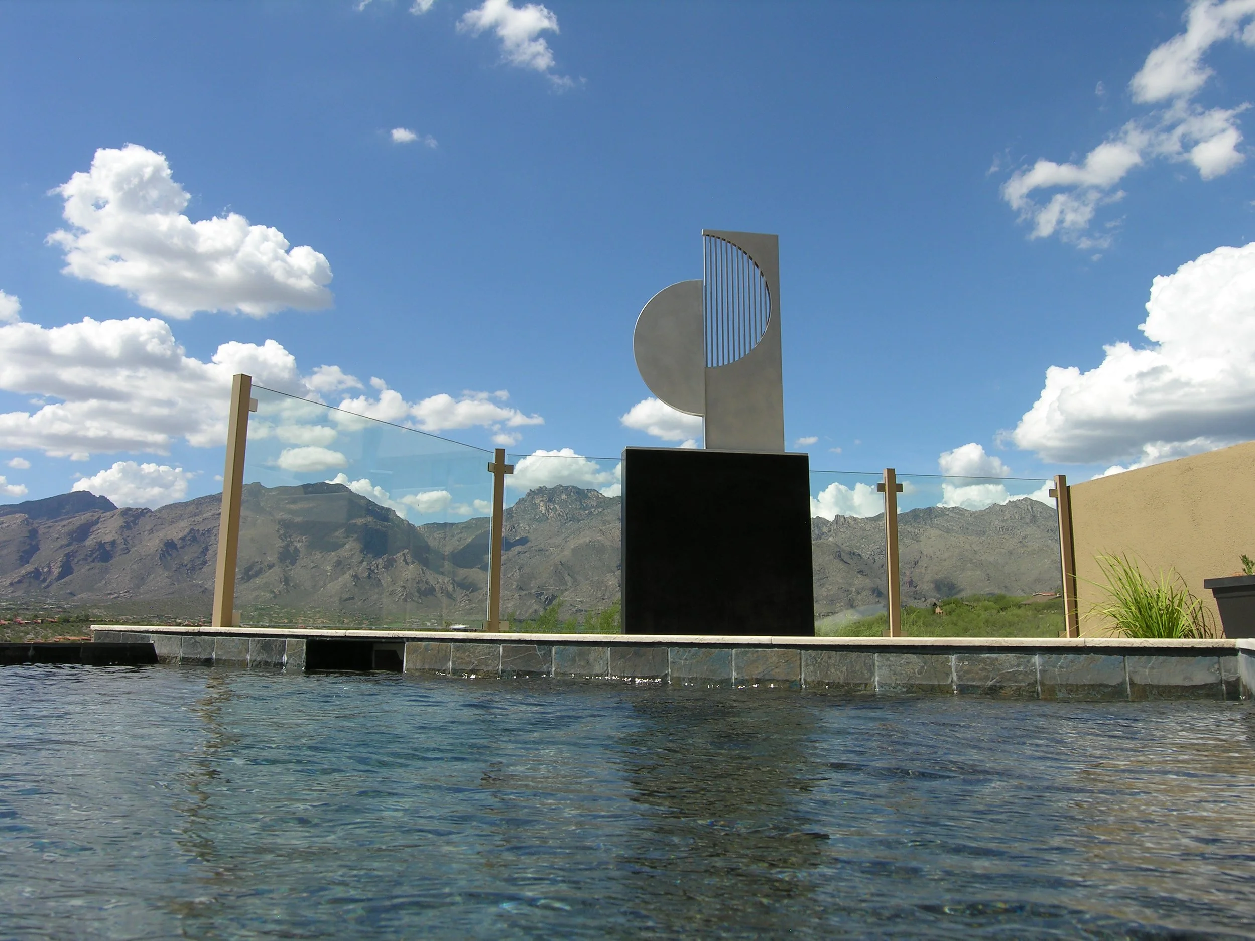 2075, FIRST CHEMISTY, 83X36X20", 2011, ALUMINIUM

