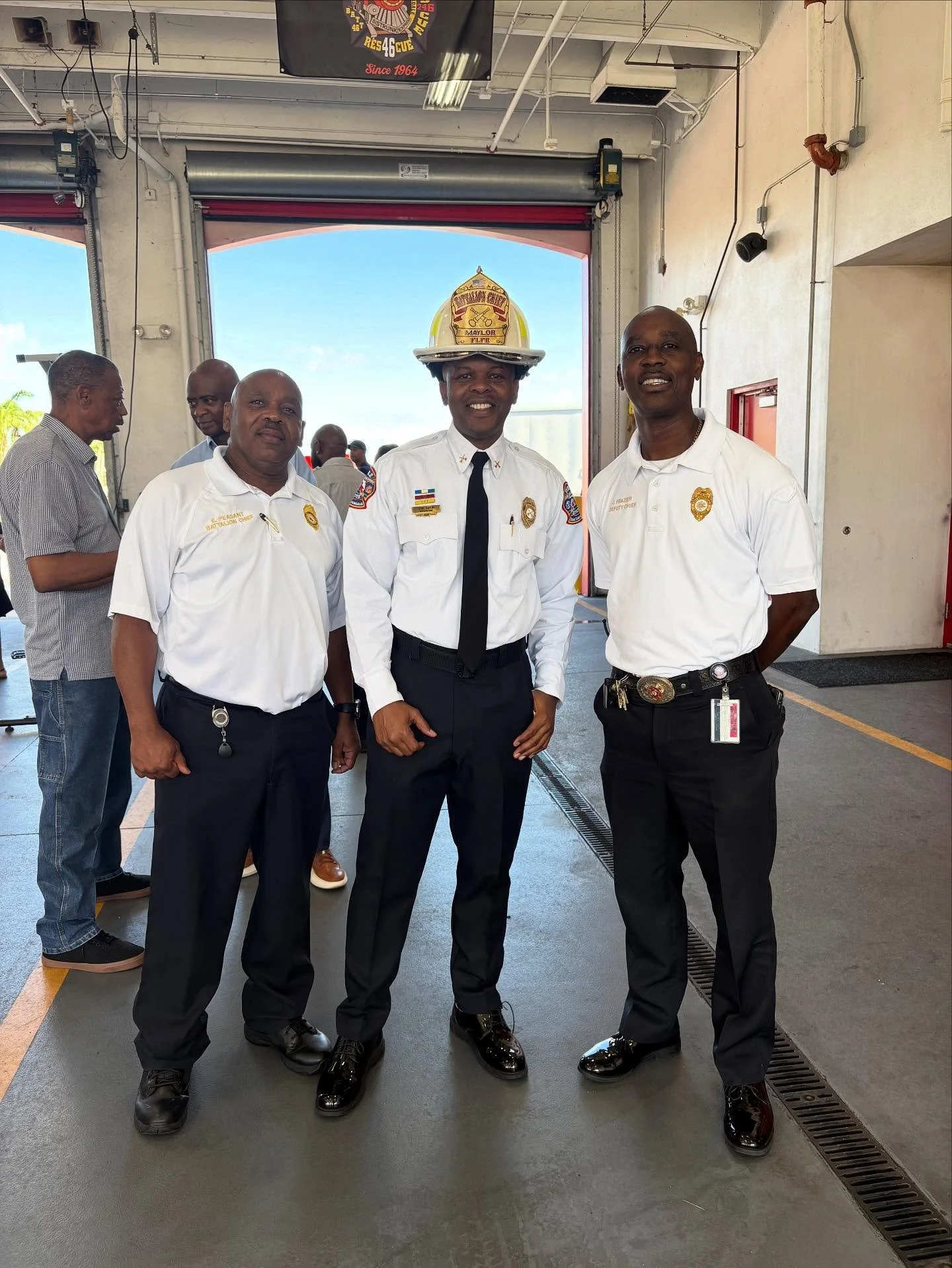 Proud moment for the brotherhood! Congratulations to Battalion Chief Terry Maylor on this incredible achievement. Your journey inspires the next generation 💪🏾🔥#firefighter #battalionchief #chief #promotion #firemen