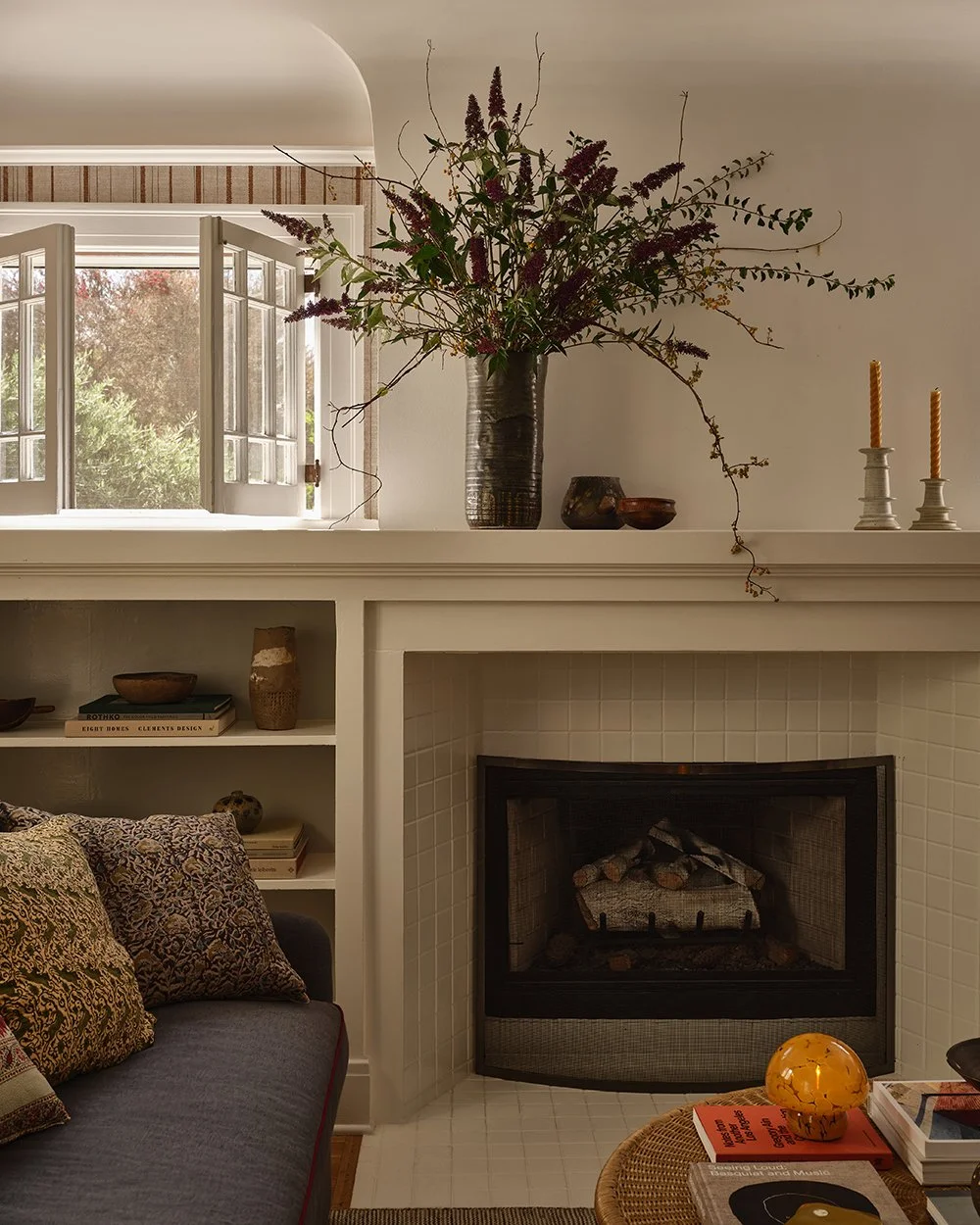 raychel-wade-design-custom-fireplace-interior-detail.jpg