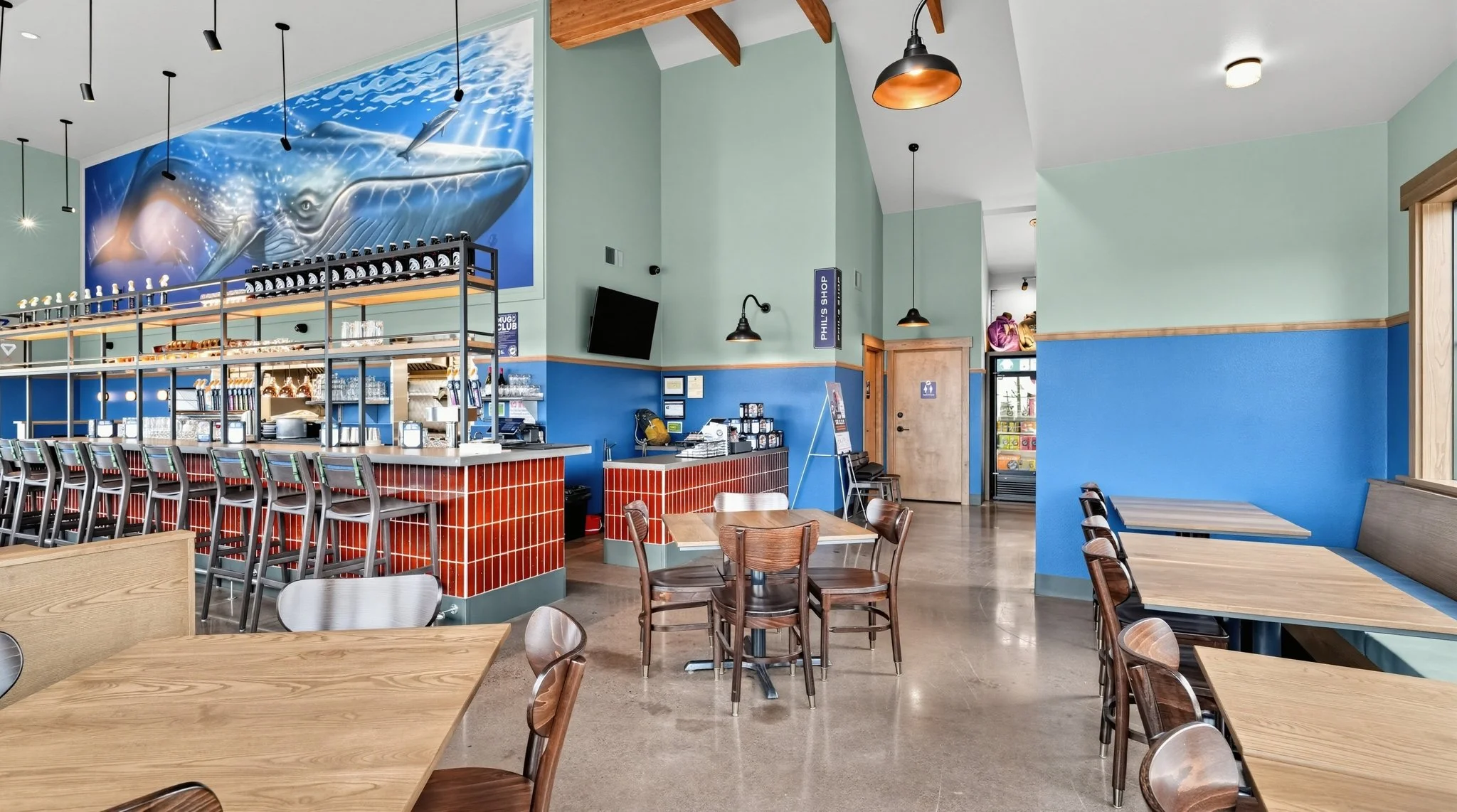 26_580_Hwy_101_N-Dining_room-3347.jpg