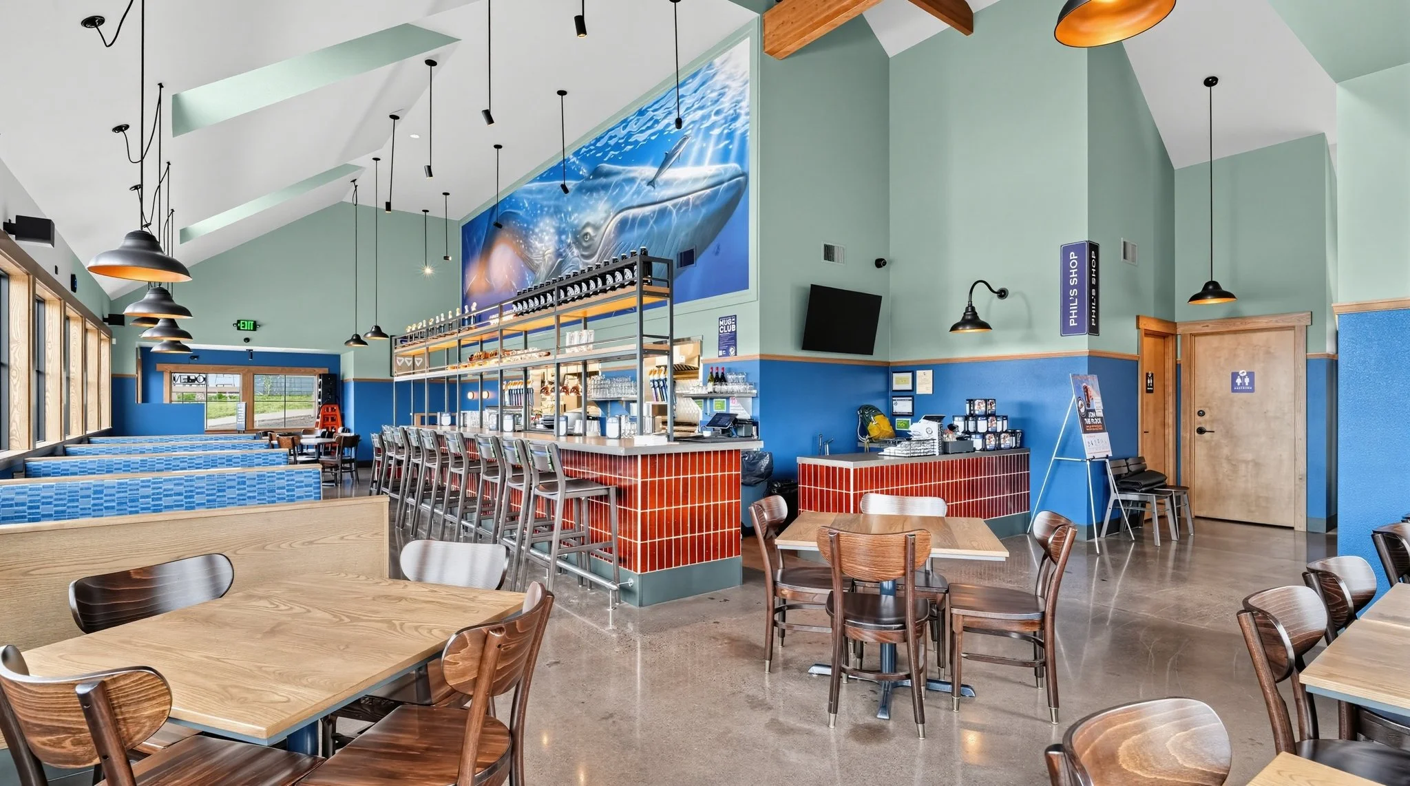 29_580_Hwy_101_N-Dining_room-3376.jpg