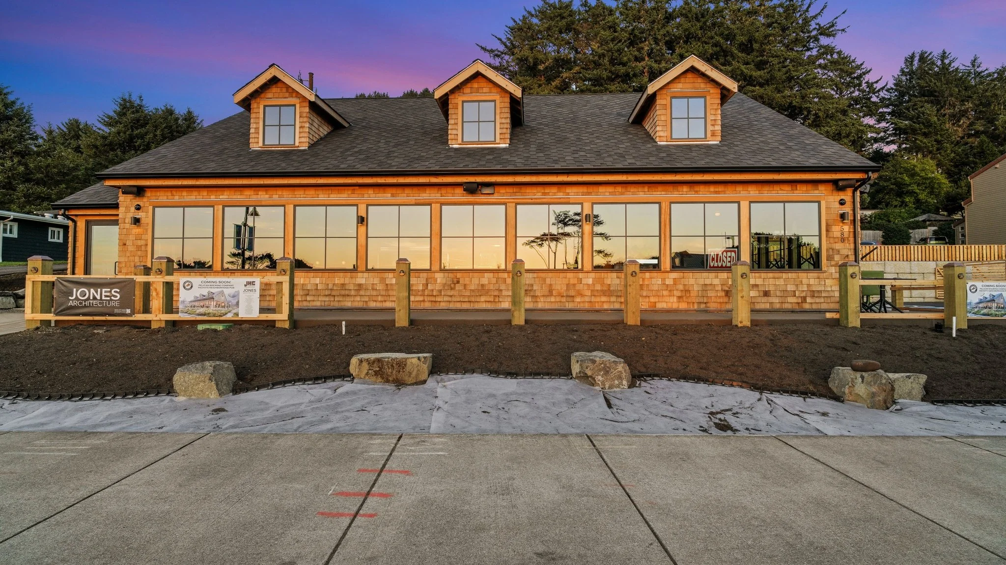 30_580_Hwy_101_N-Exterior-3221.jpg
