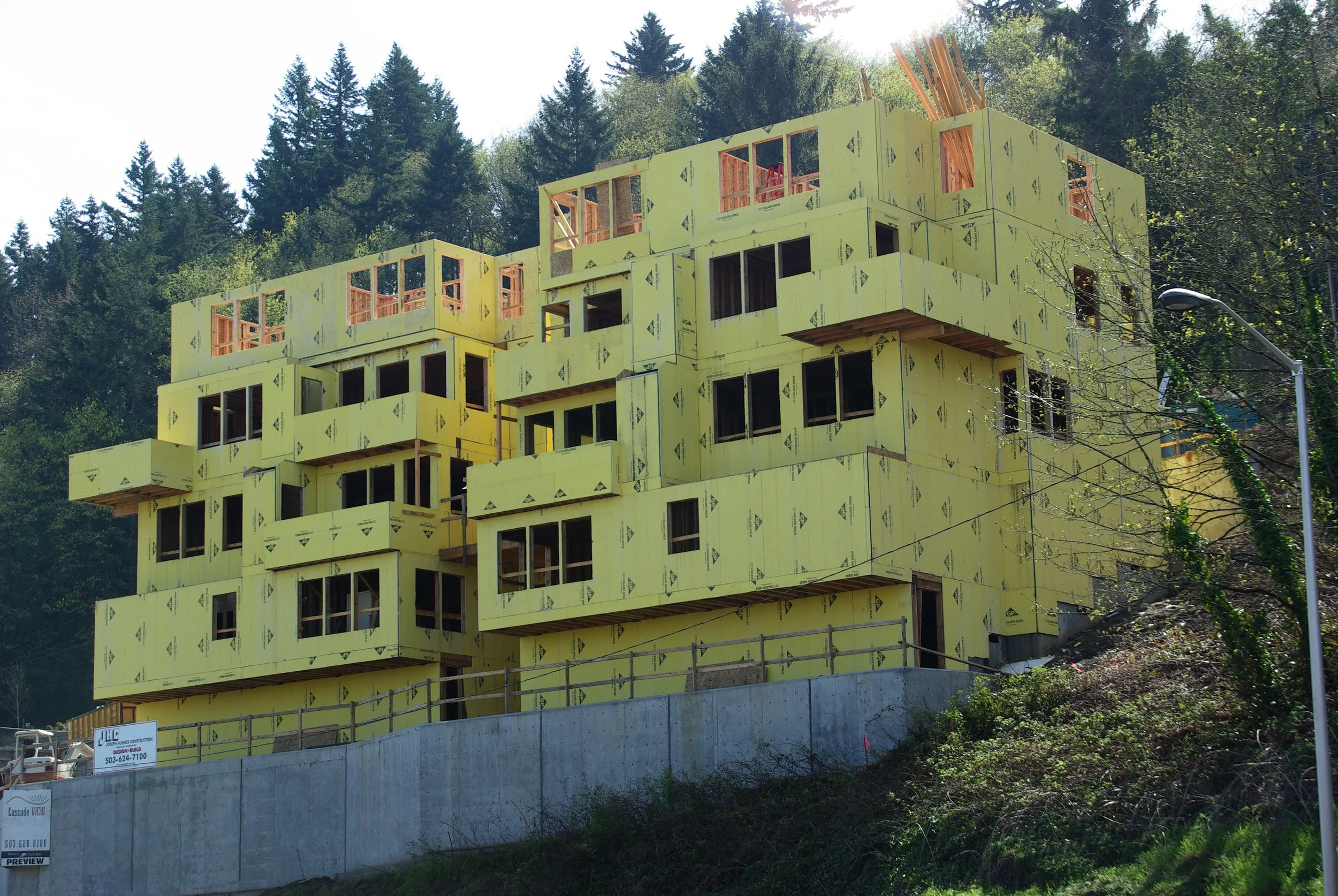 Cascade View Condos.JPG