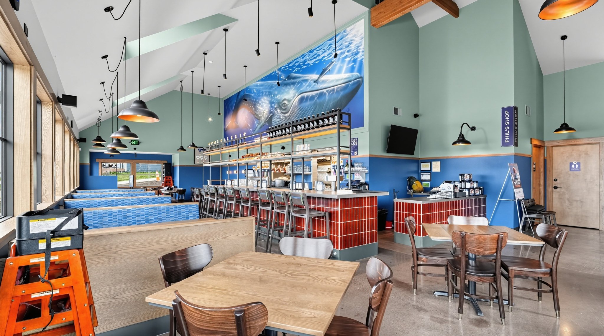 25_580_Hwy_101_N-Dining_room-3346.jpg