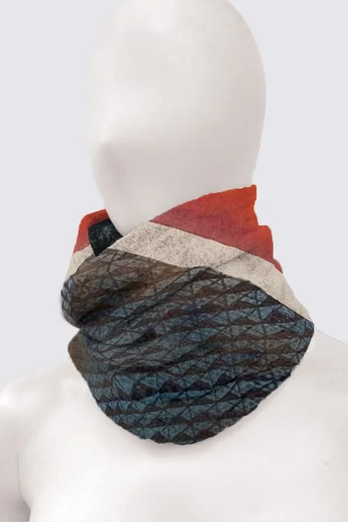 painting-alice-tube-scarf.jpg
