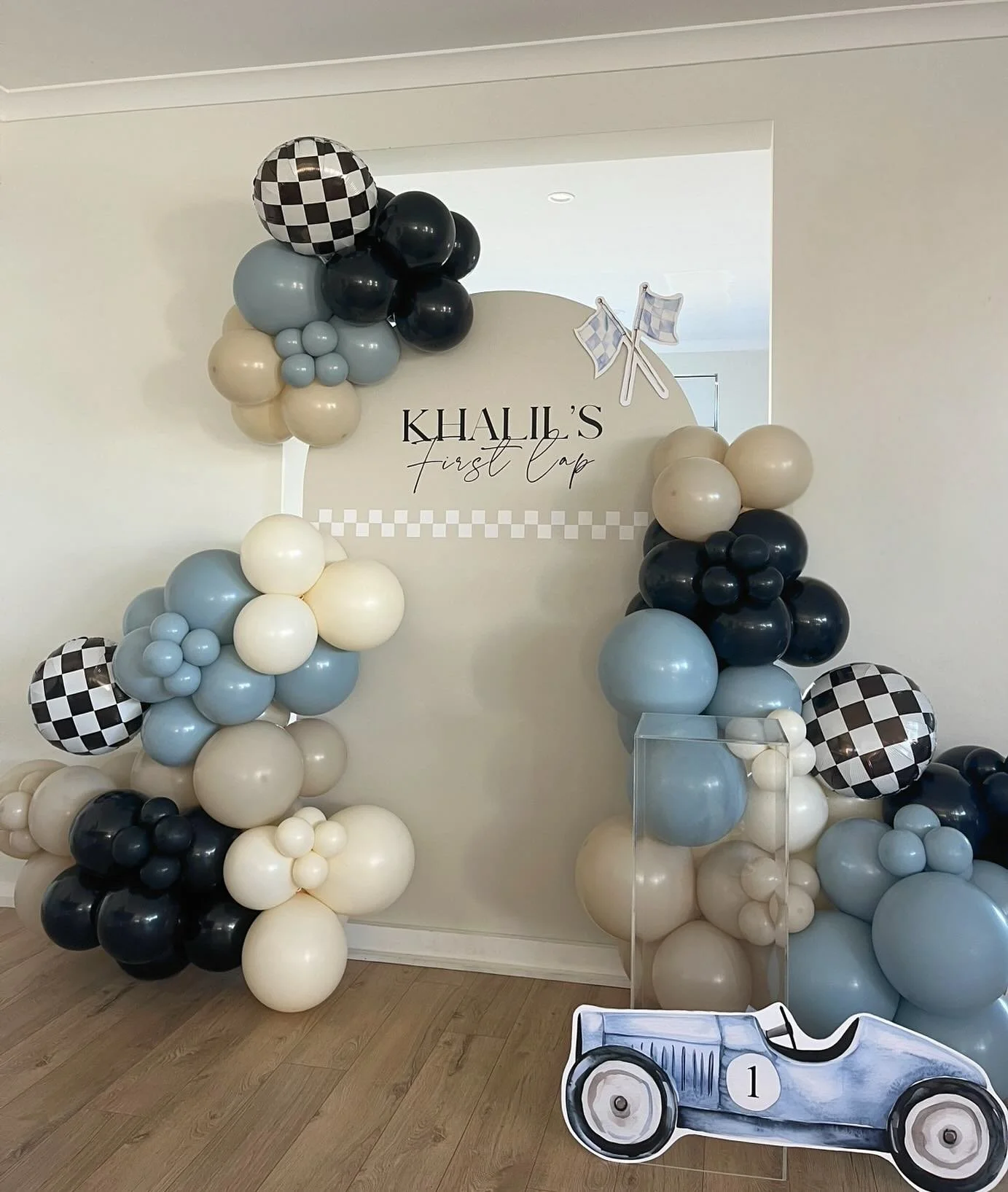 Khalil&rsquo;s first lap 🏁🤍✨