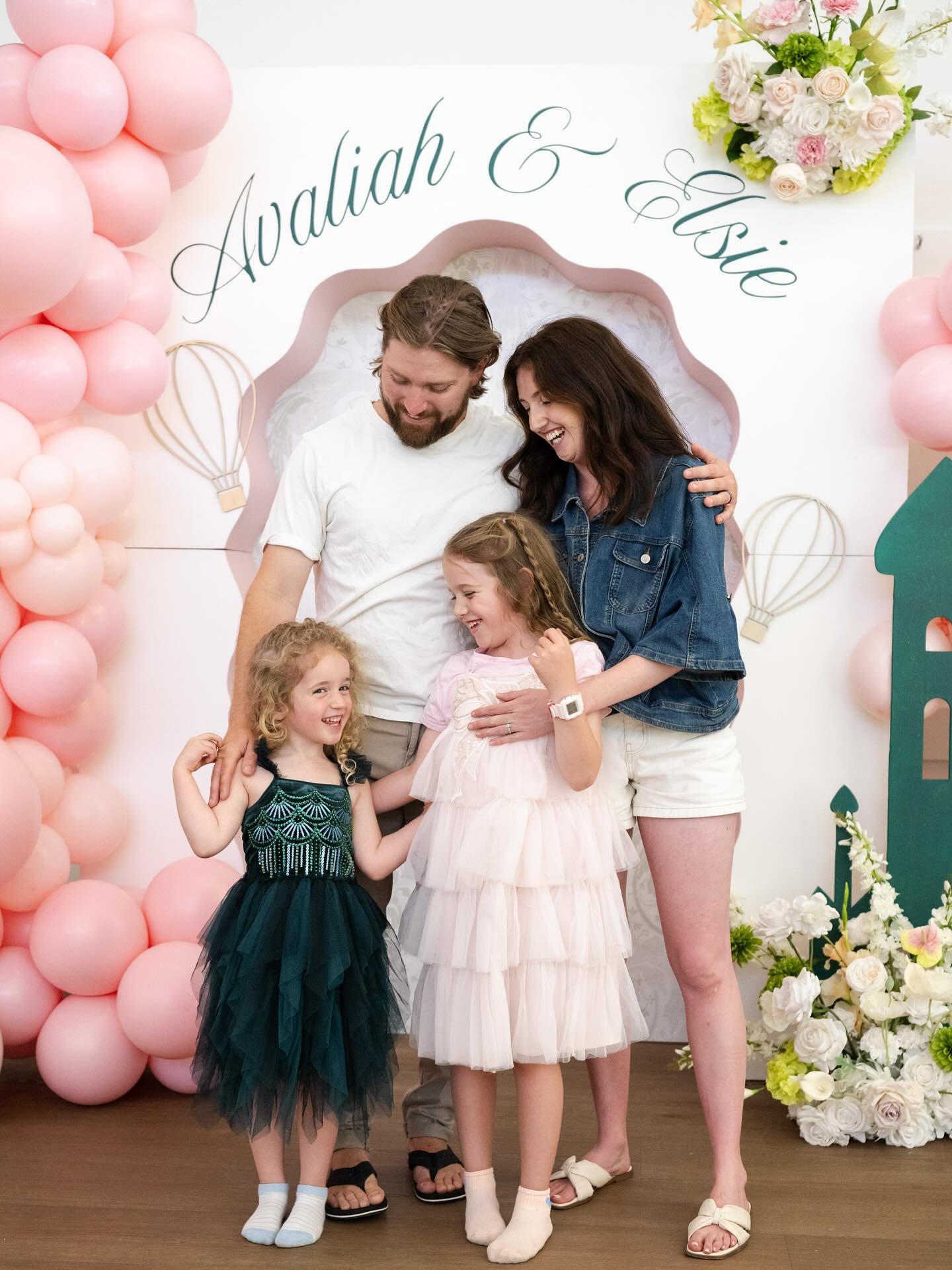 green &amp; pink go good together 🥺🎀🧙🏼&zwj;♀️ | the perfect joint birthday celebration for our Wicked obsessed girlies!! Happy birthday little babes 🎂

Styling @graceandcostyling duh ✨
Kids tables and chairs @littlethingspartyco_ 
Bubble house @